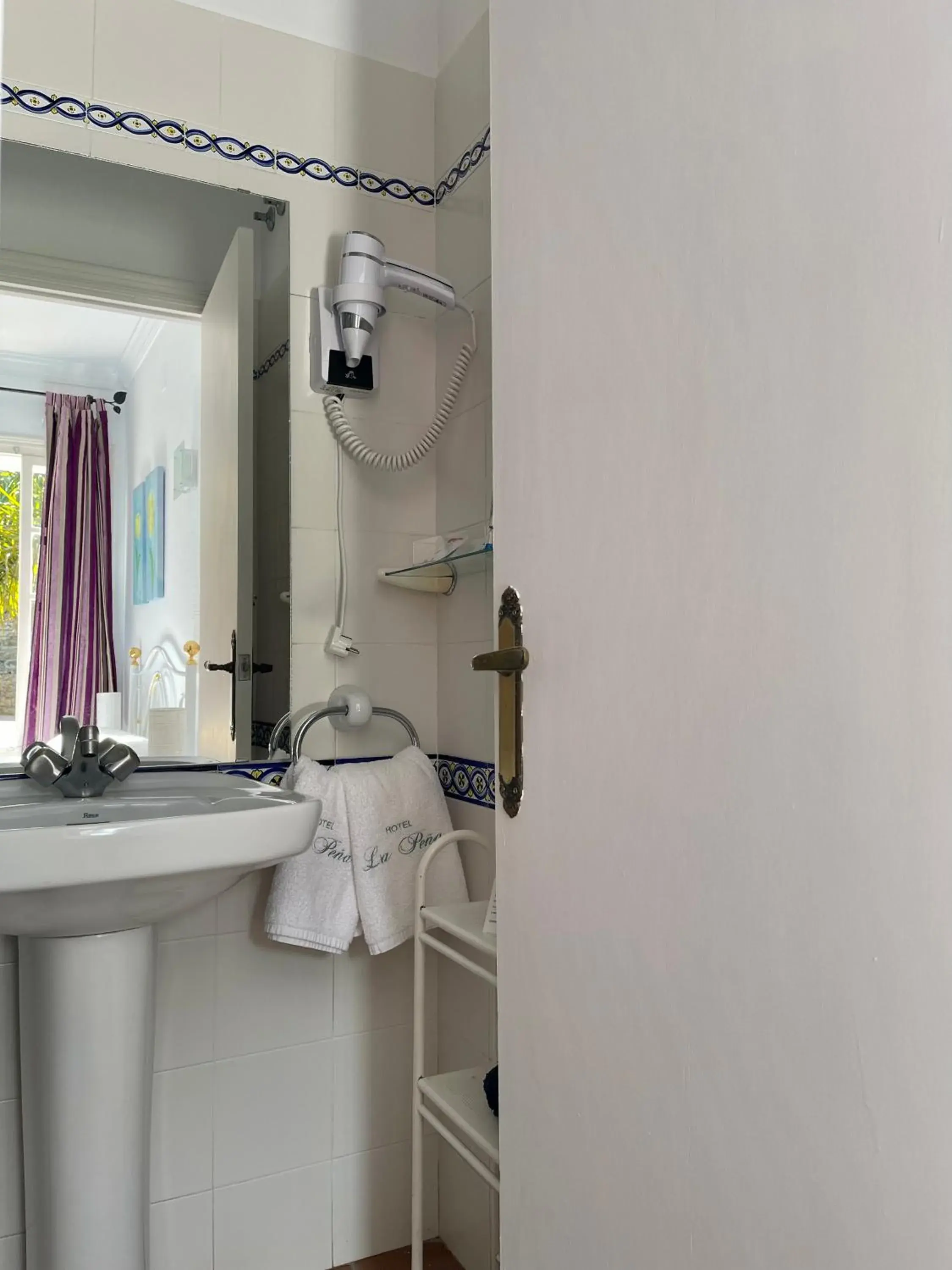 Standard Double Room in Hotel La Peña Standard Double Room in Hotel La Peña