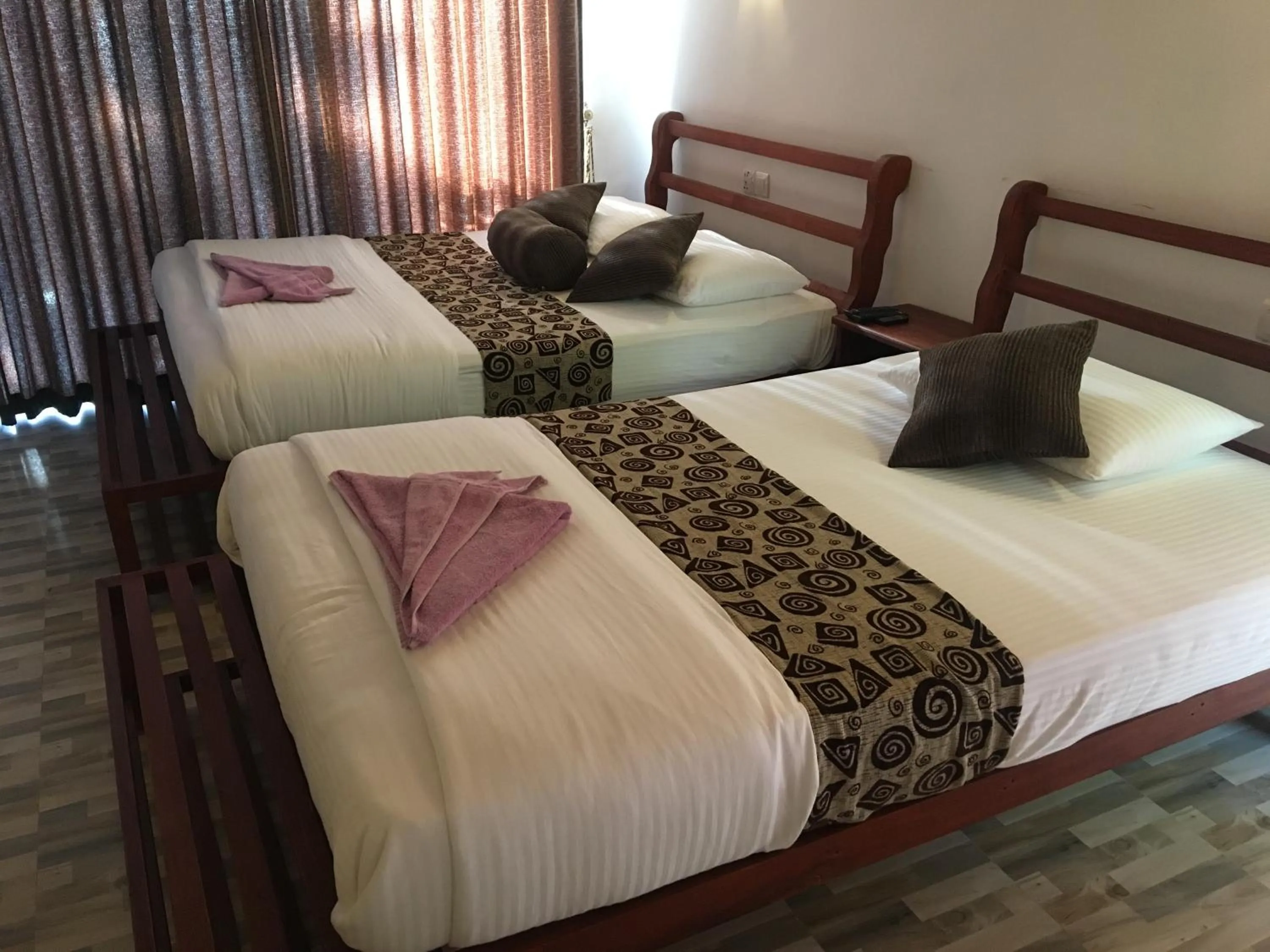 Bedroom, Bed in Ella Red Rock