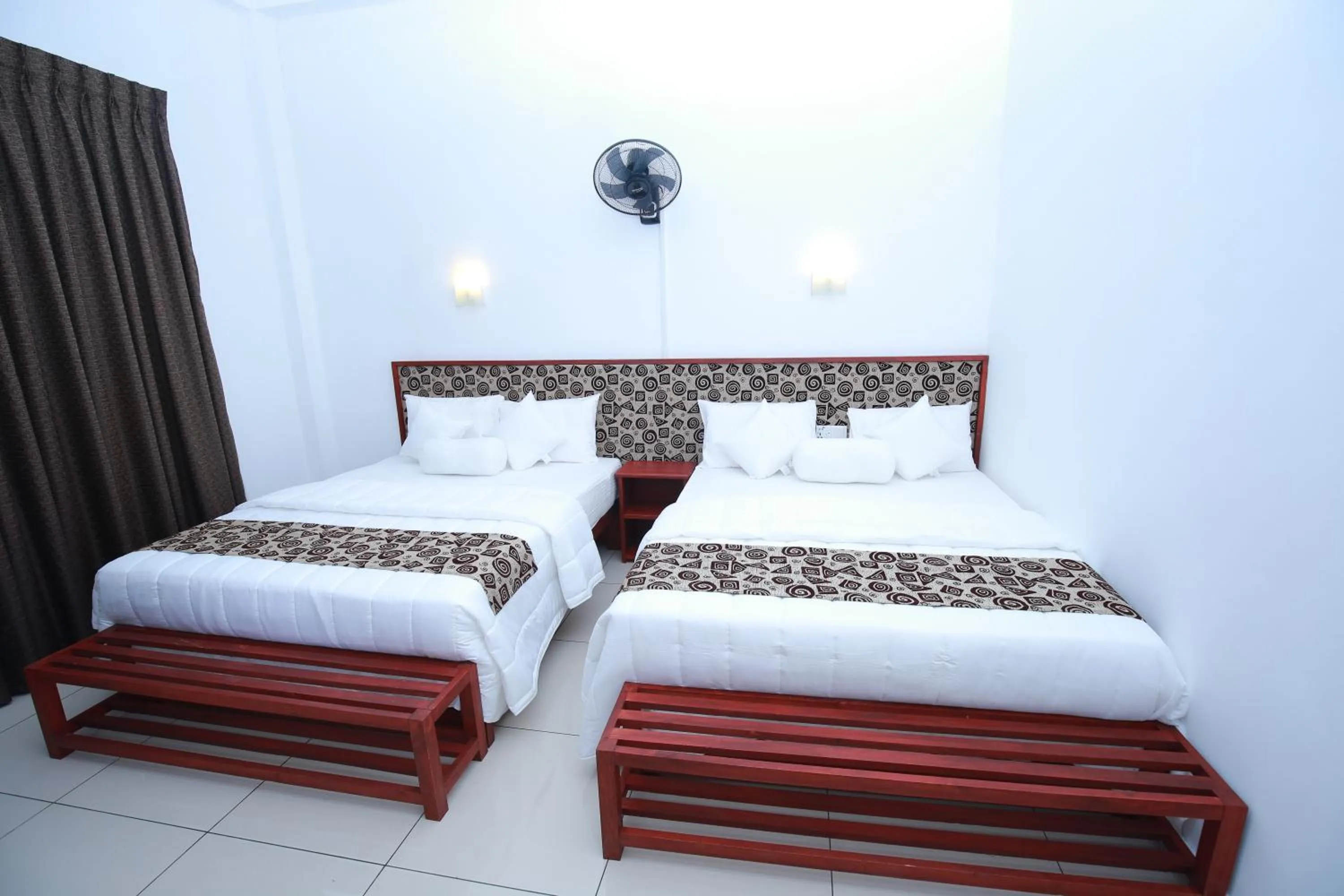 Bedroom, Bed in Ella Red Rock