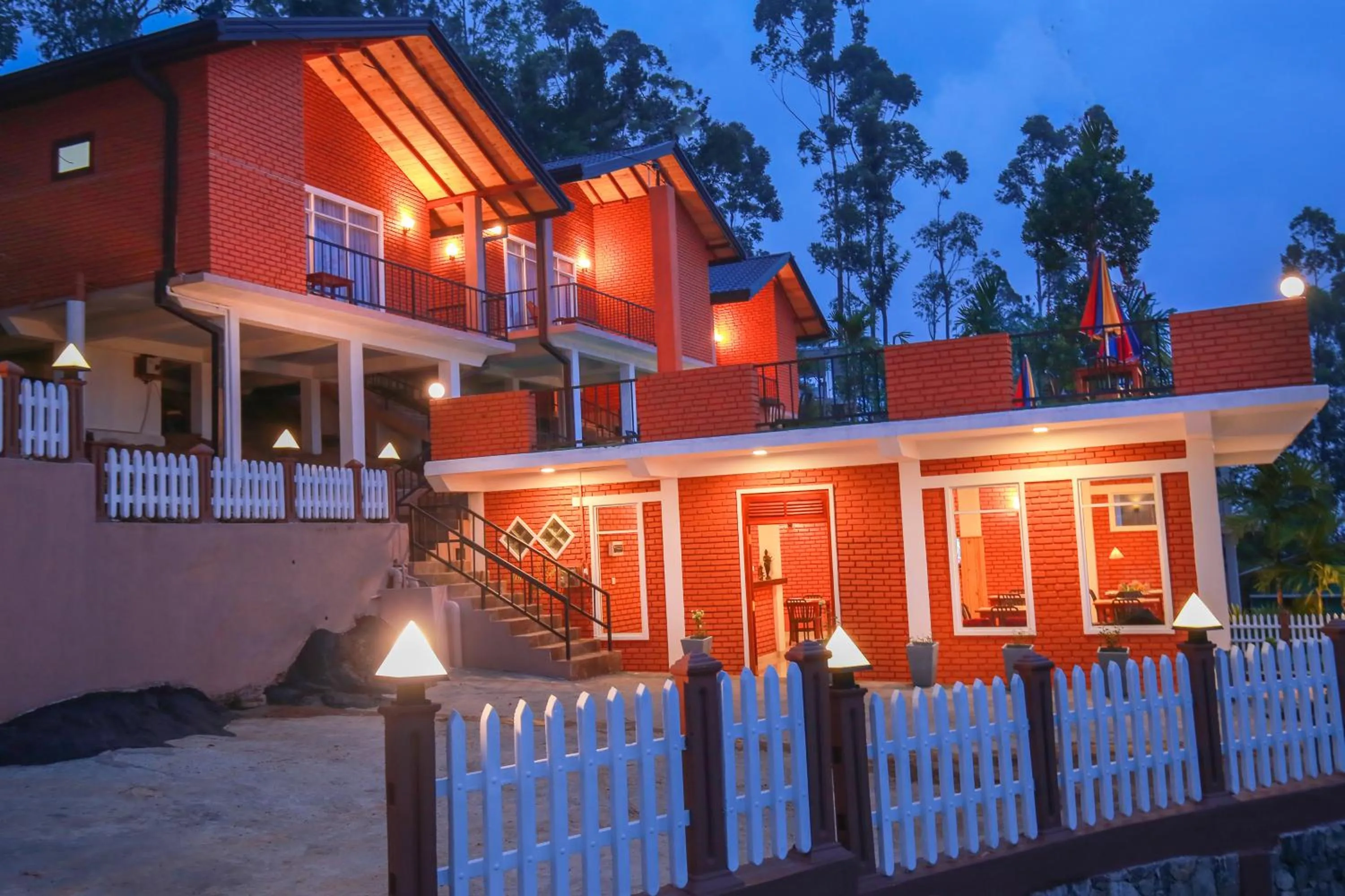 Property building in Ella Red Rock