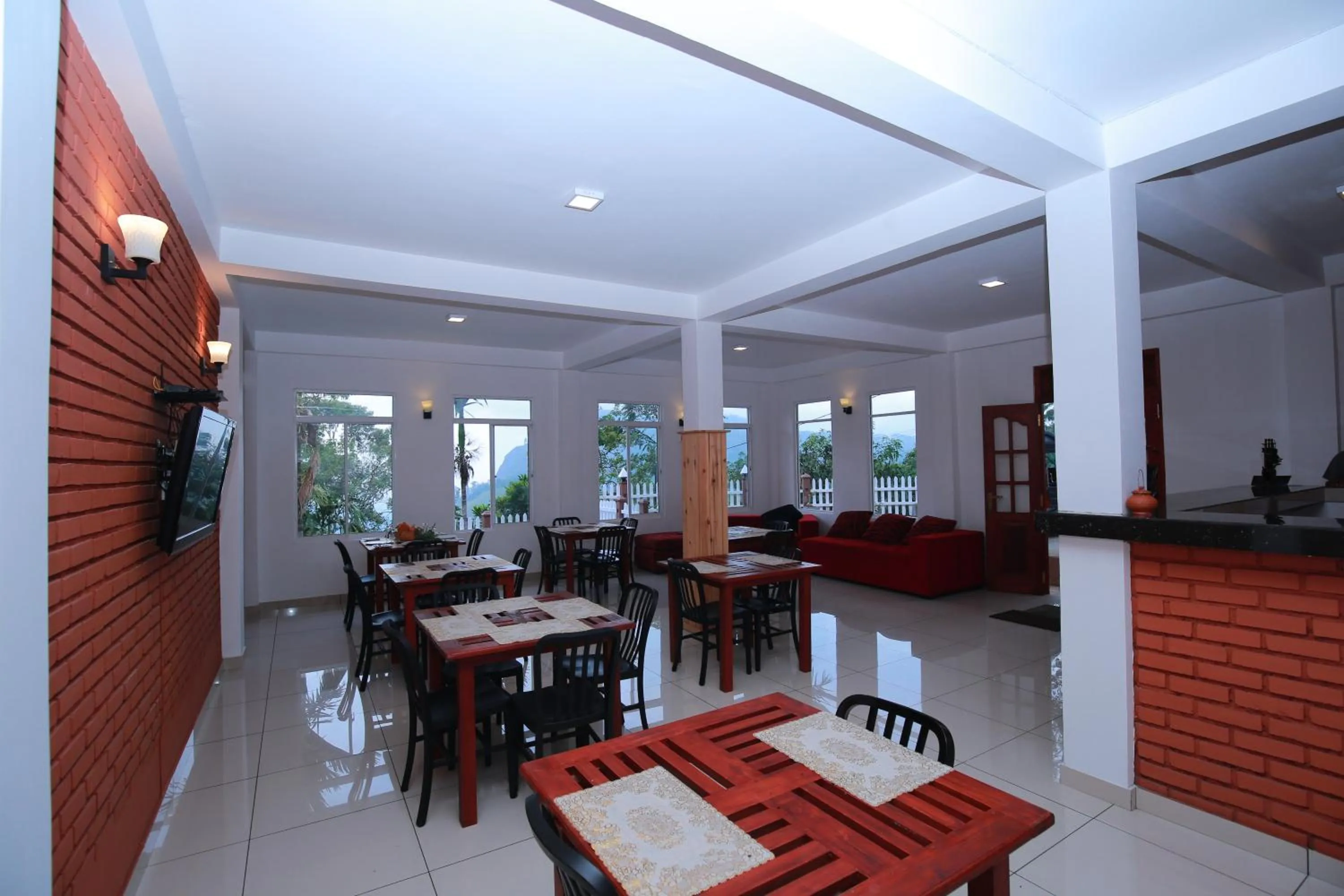 Restaurant/places to eat in Ella Red Rock