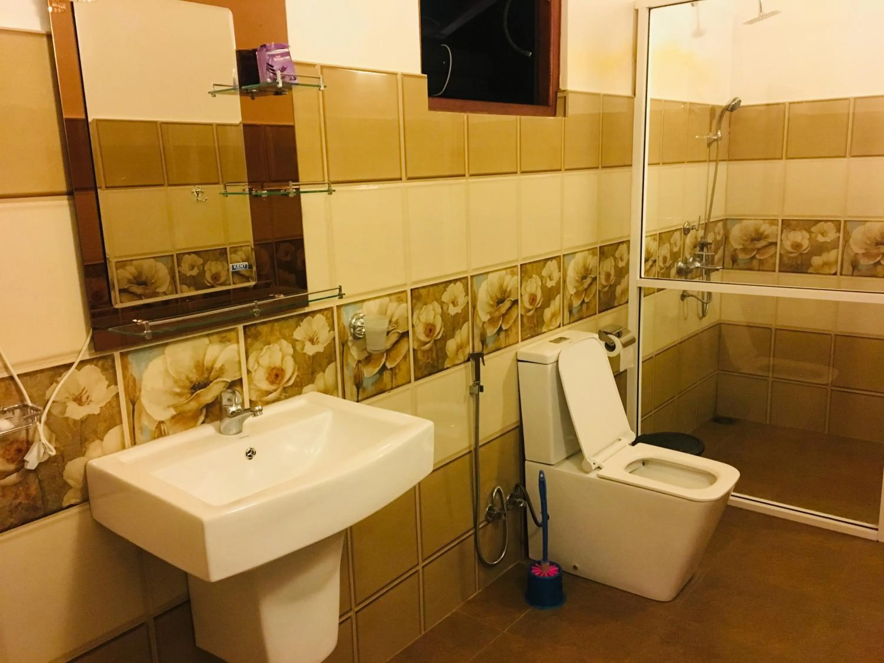 Bathroom in Ella Red Rock