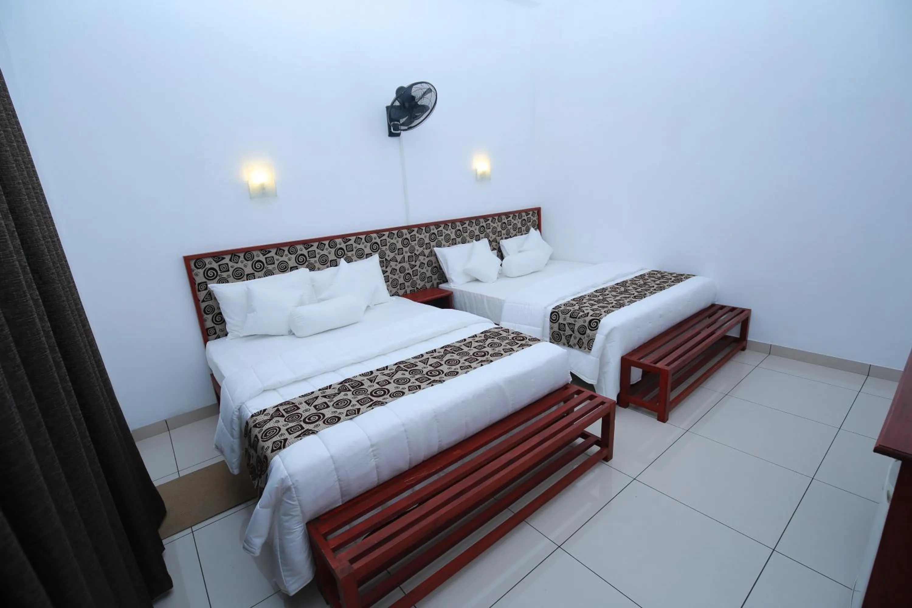 Bedroom, Bed in Ella Red Rock