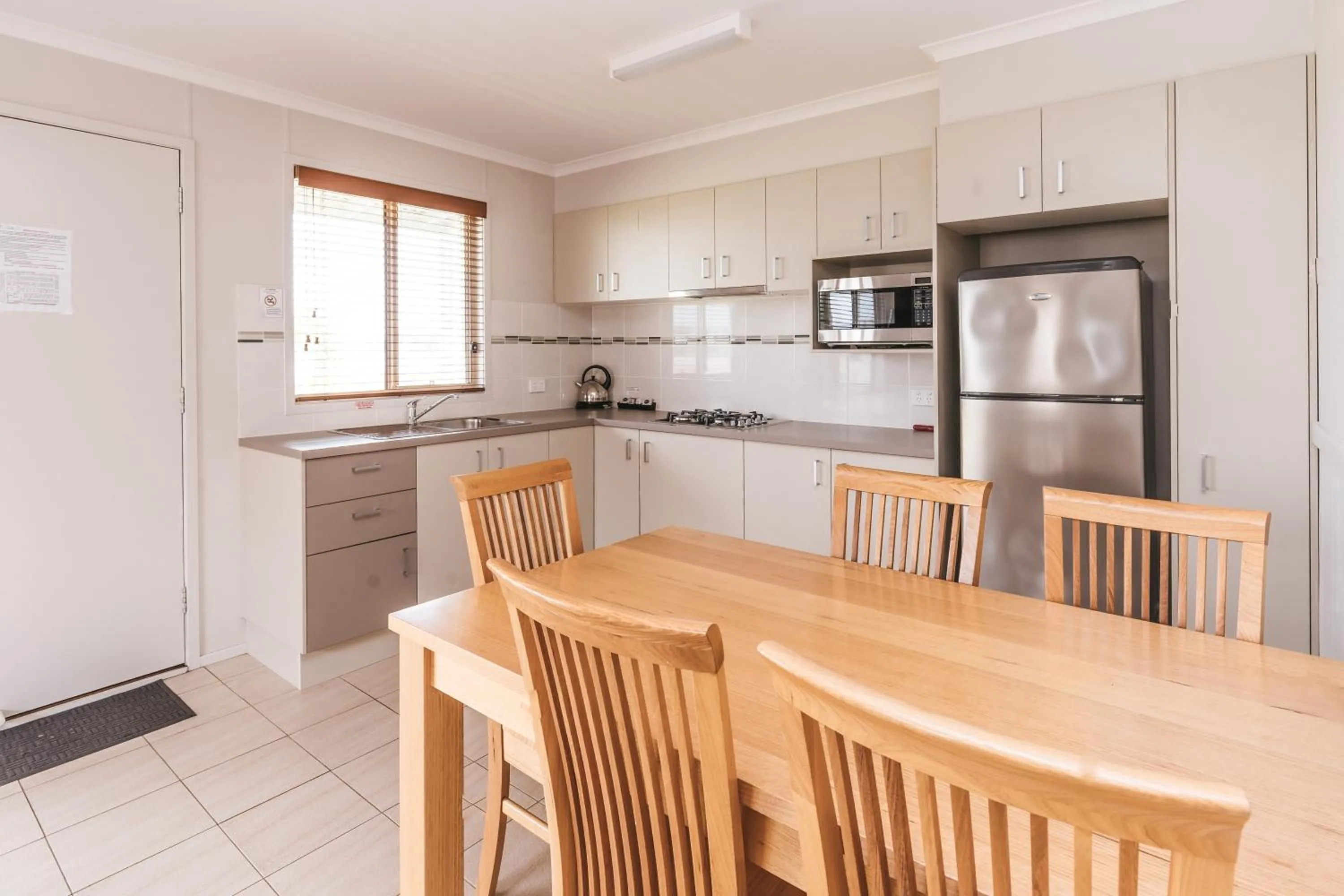 Kitchen or kitchenette in Clyde View Holiday Park