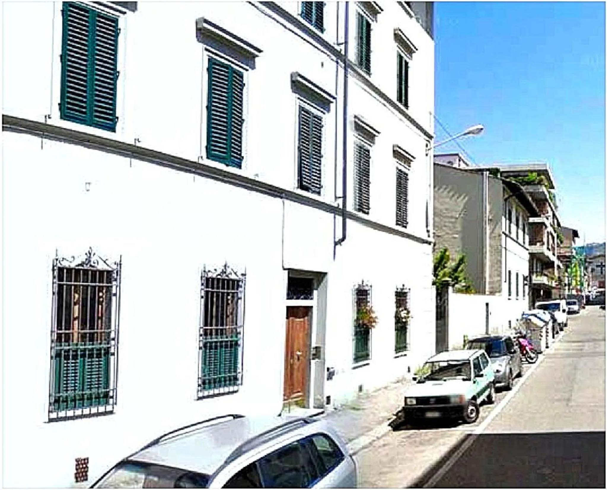 Facade/entrance in Chez Moi B&B