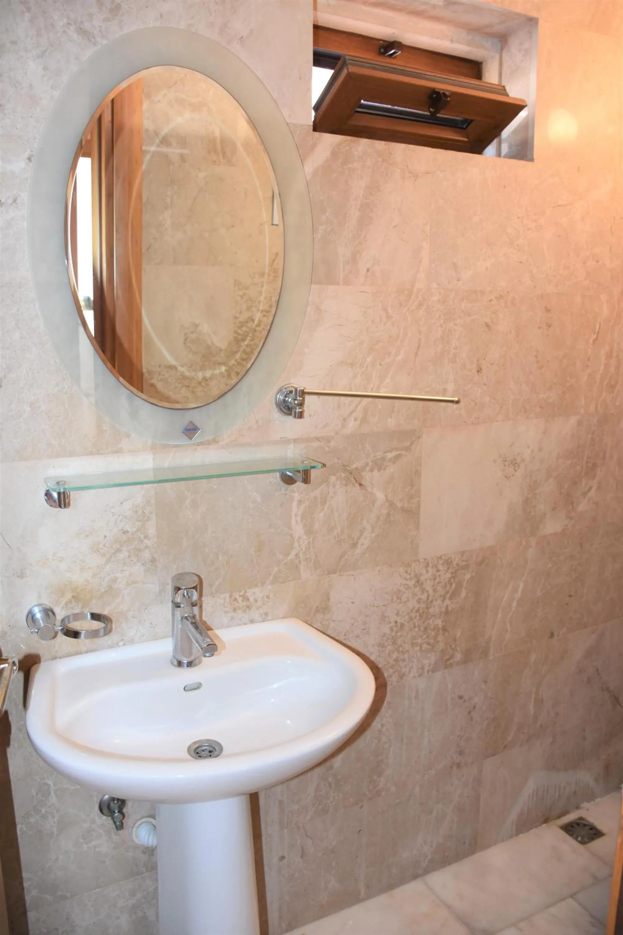 Bathroom in Dinara Apart Hotel