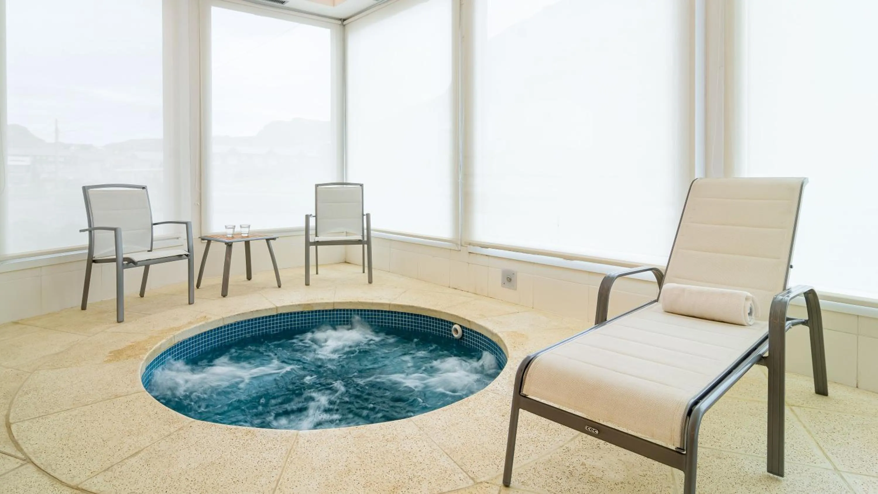 Hot Tub in Destino Sur Hotel & Spa de Montaña