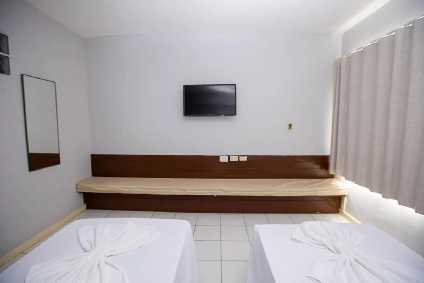 Bed in Rede Andrade Mar Hotel - Rio Vermelho