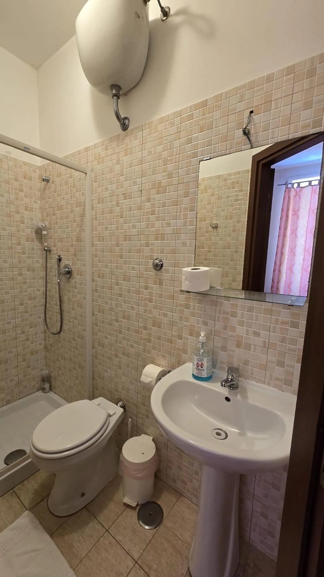 Meltin' Rome Guest House