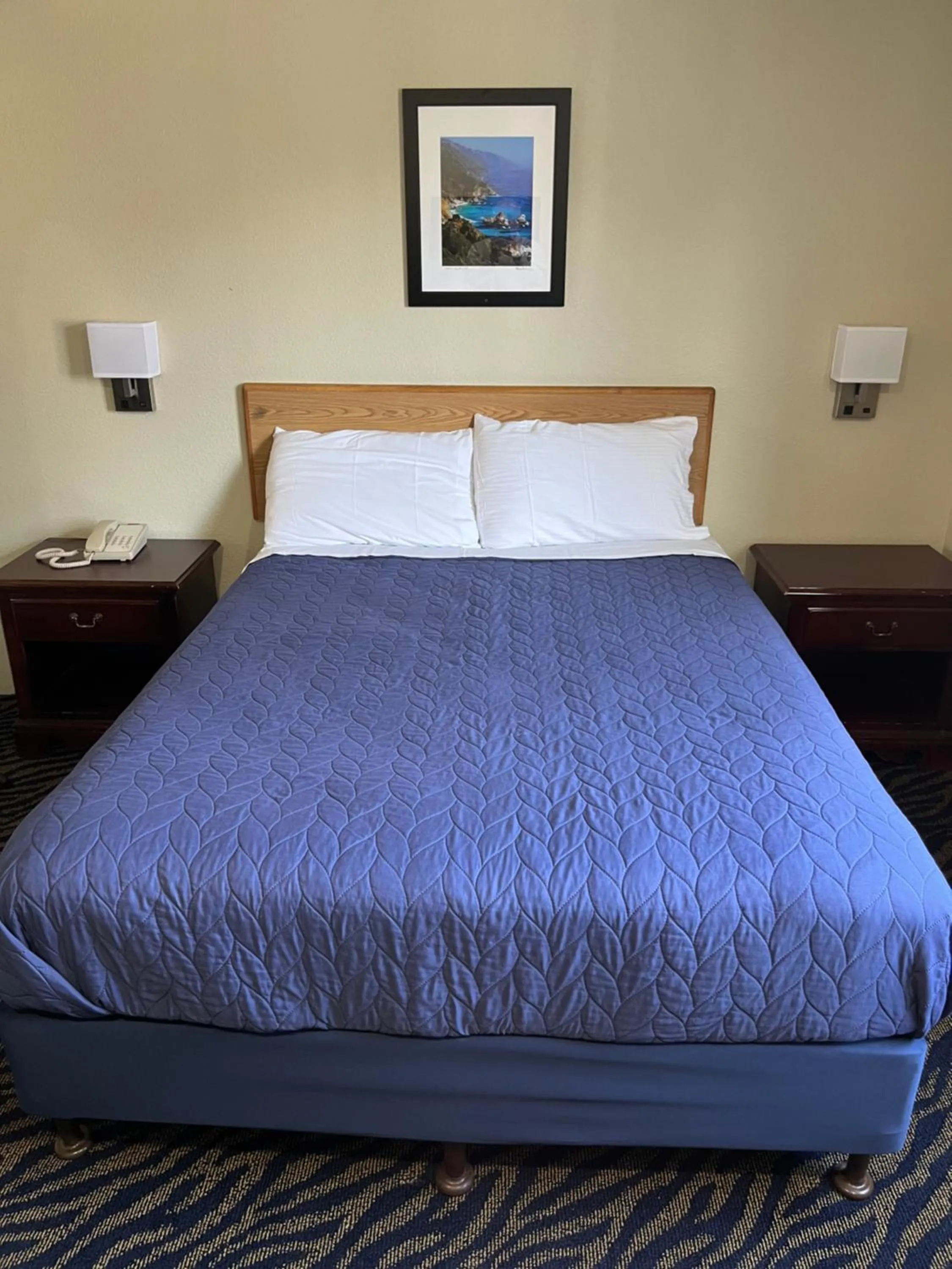 Bedroom, Bed in Western Motel