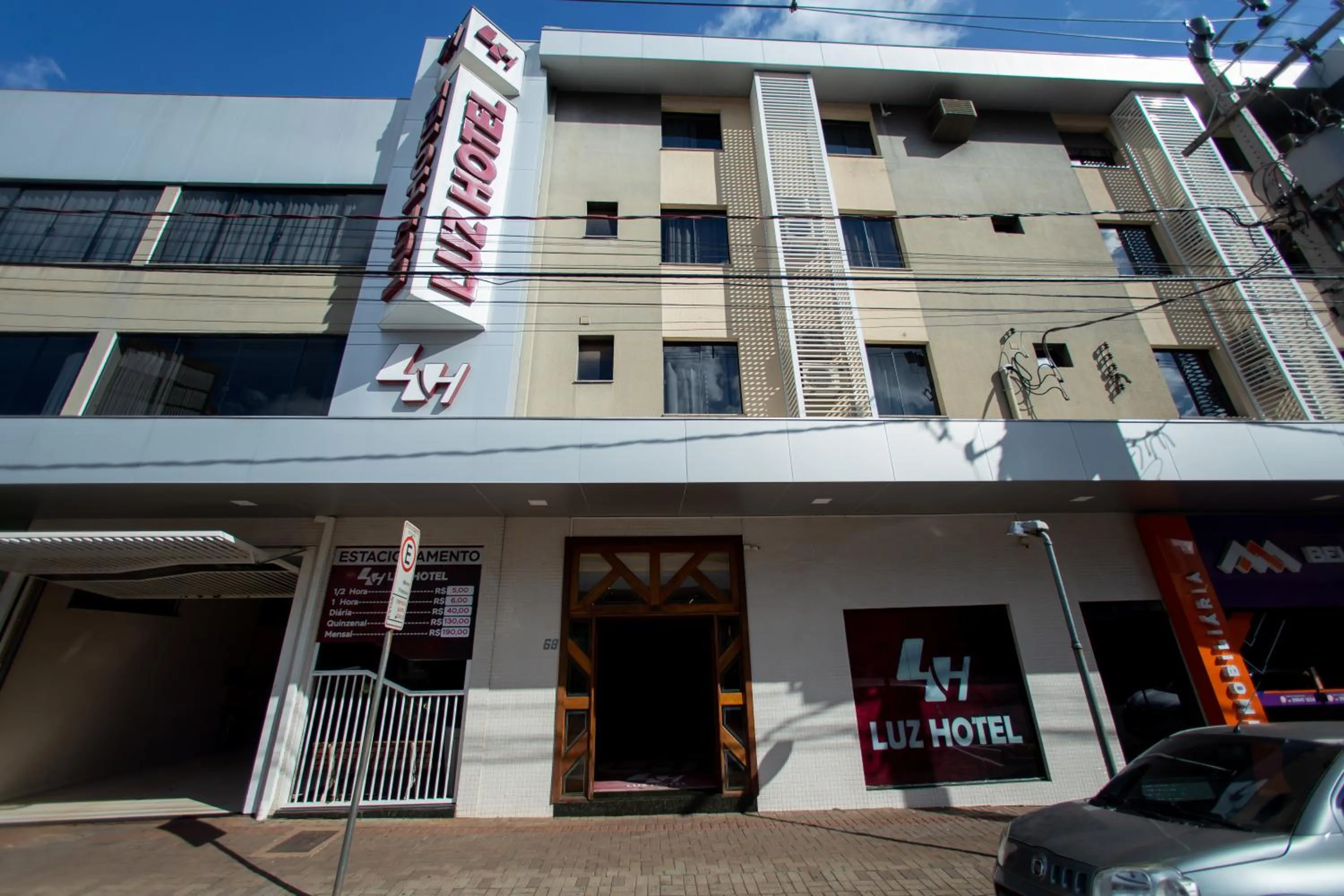 Luz Hotel Pato Branco