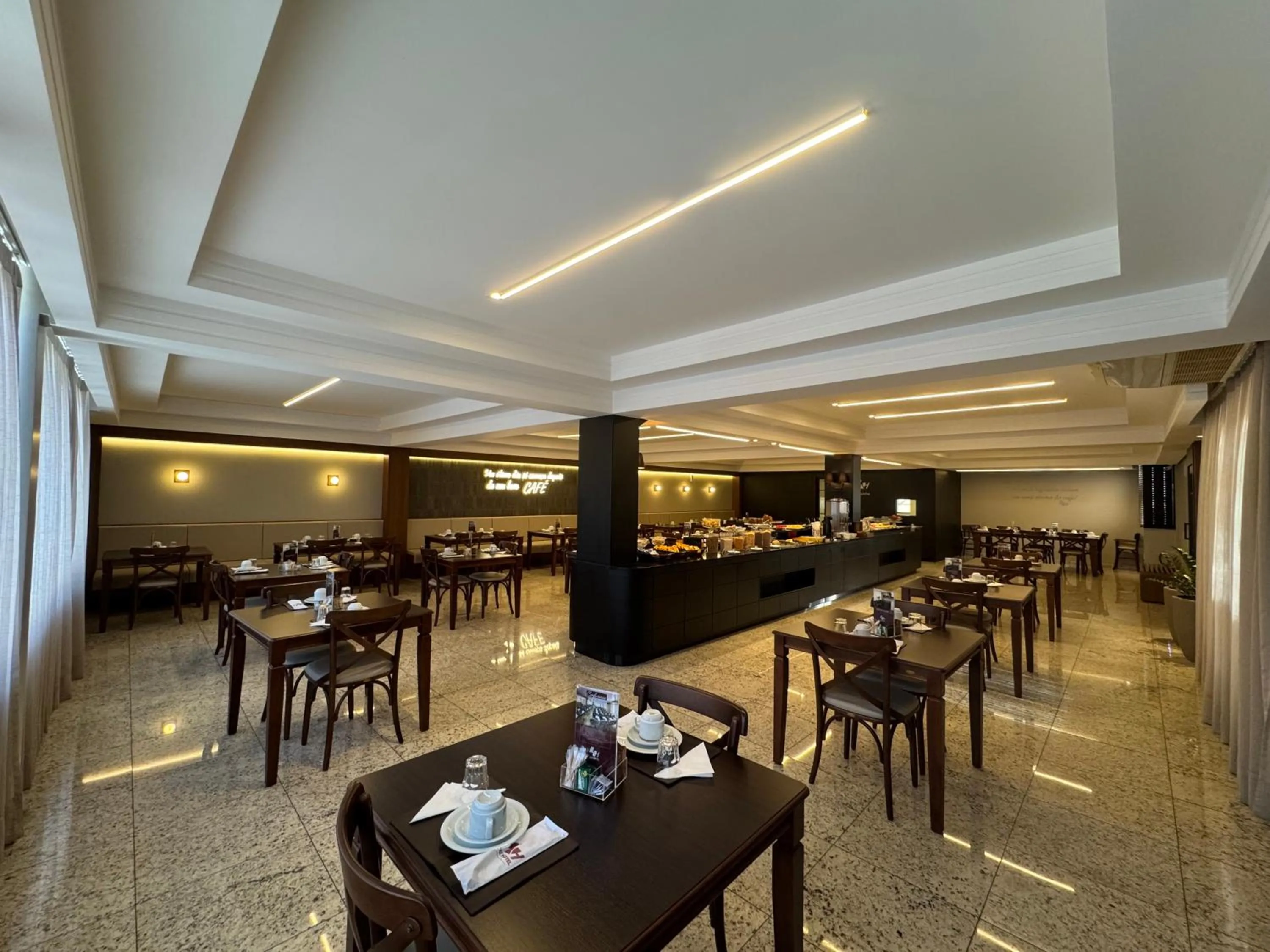 Restaurant/places to eat in Luz Hotel Pato Branco