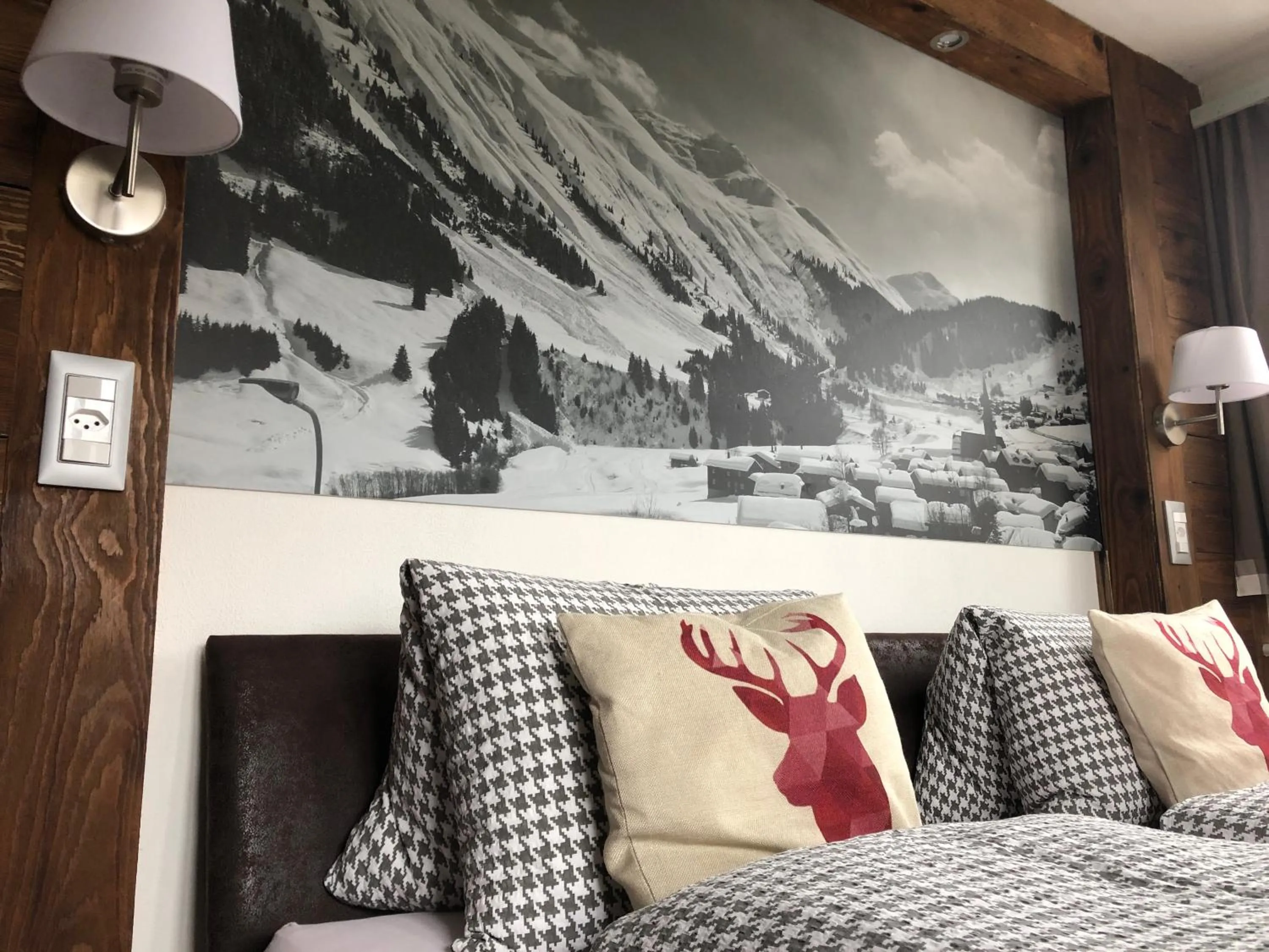 Bed in Mountain Lodge Sedrun