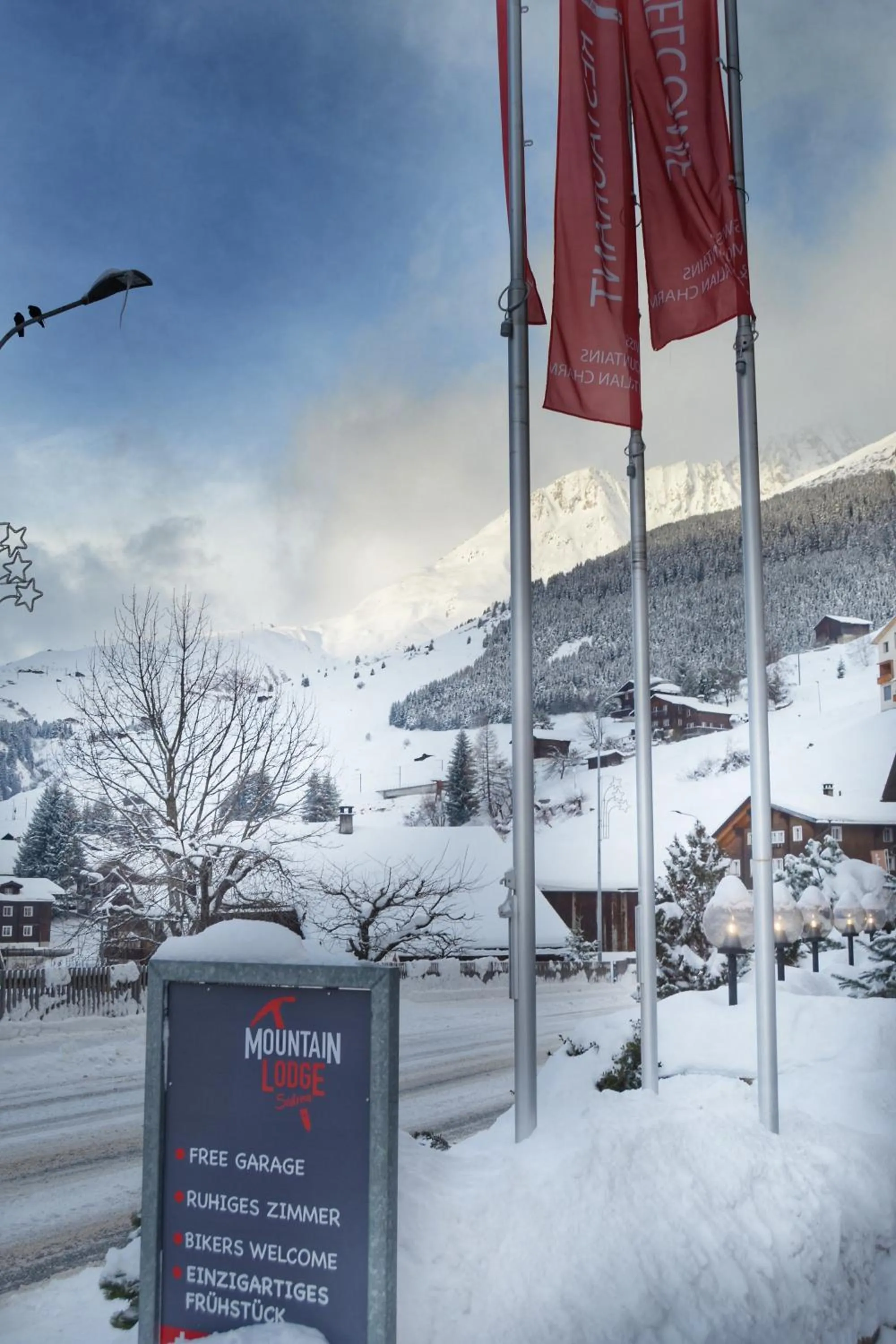 Facade/entrance in Mountain Lodge Sedrun