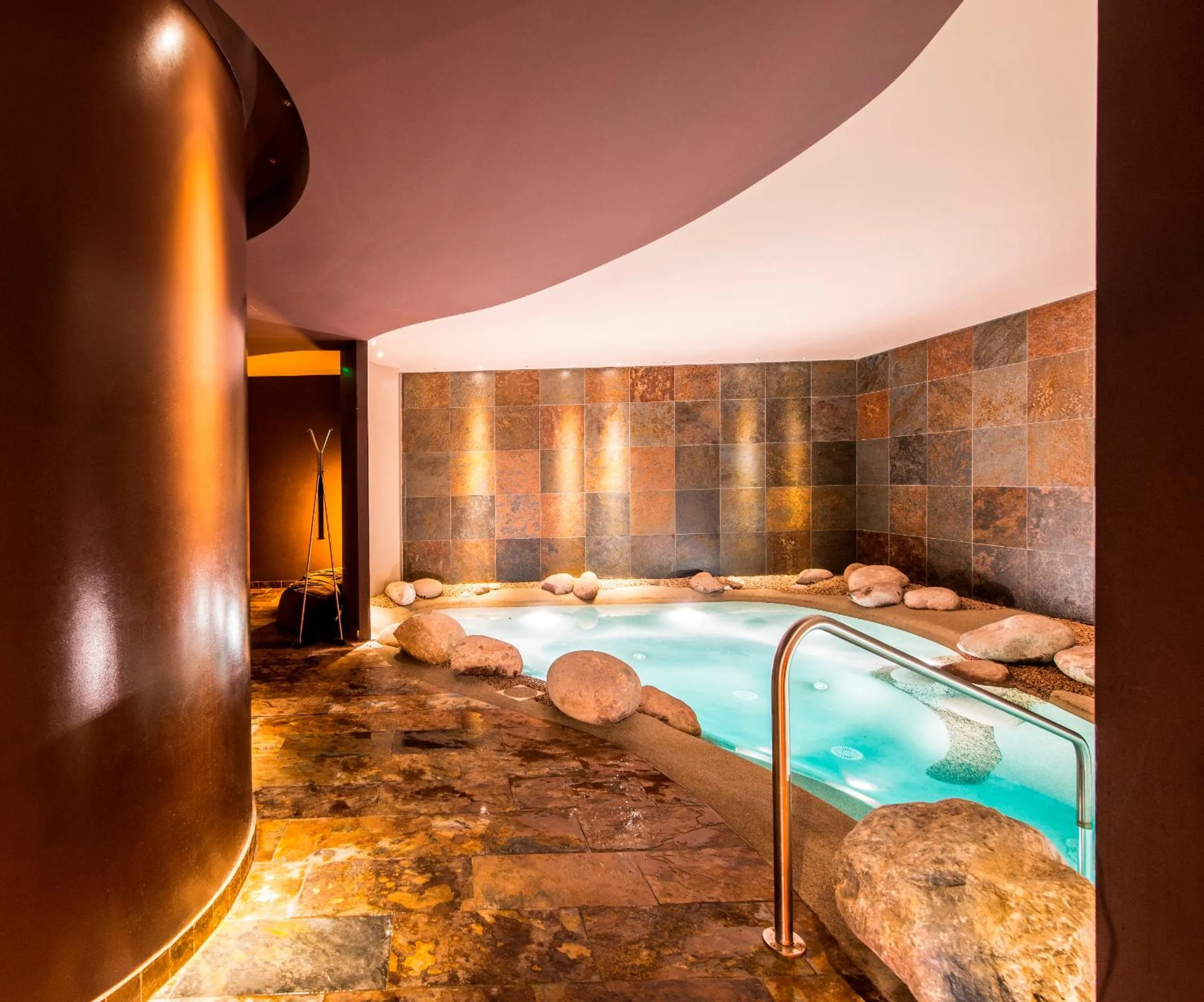 Hot Tub in Terme di Relilax Boutique Hotel & Spa