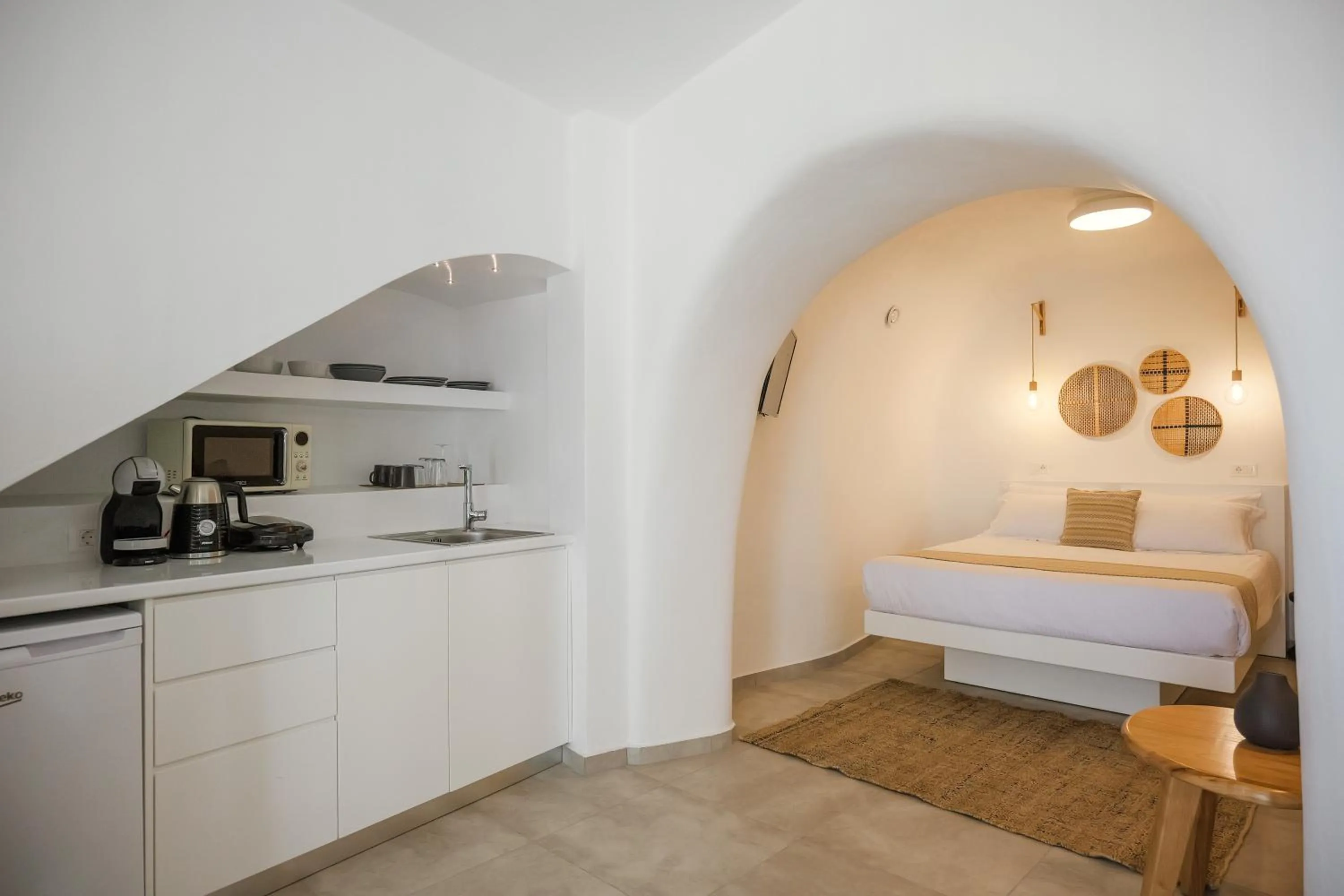 Bedroom, Bed in Valery Suites