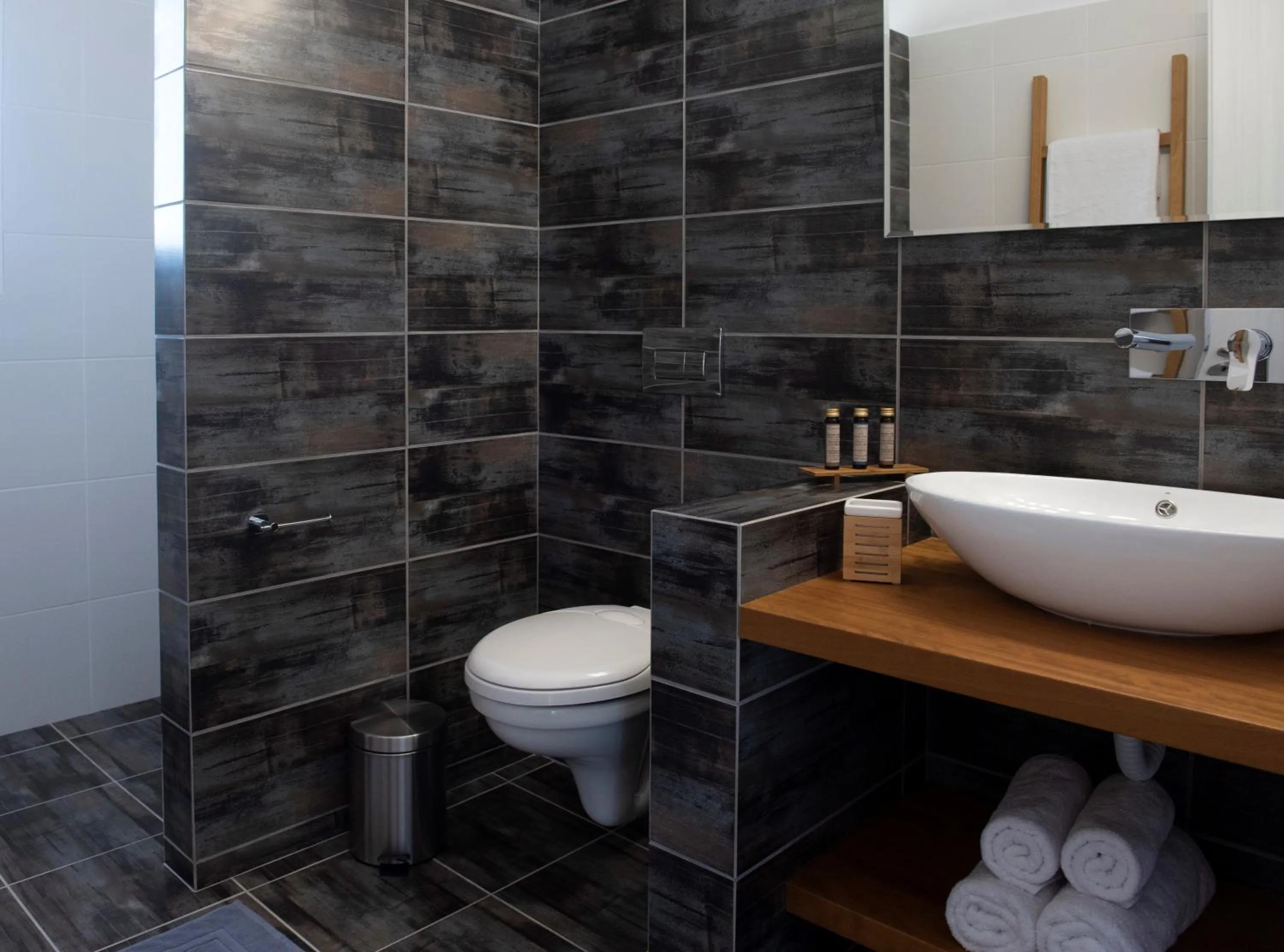 Bathroom in Valery Suites