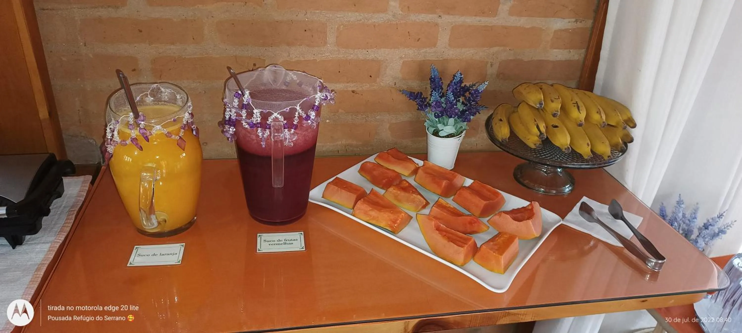 Buffet breakfast in Pousada Refugio do Serrano