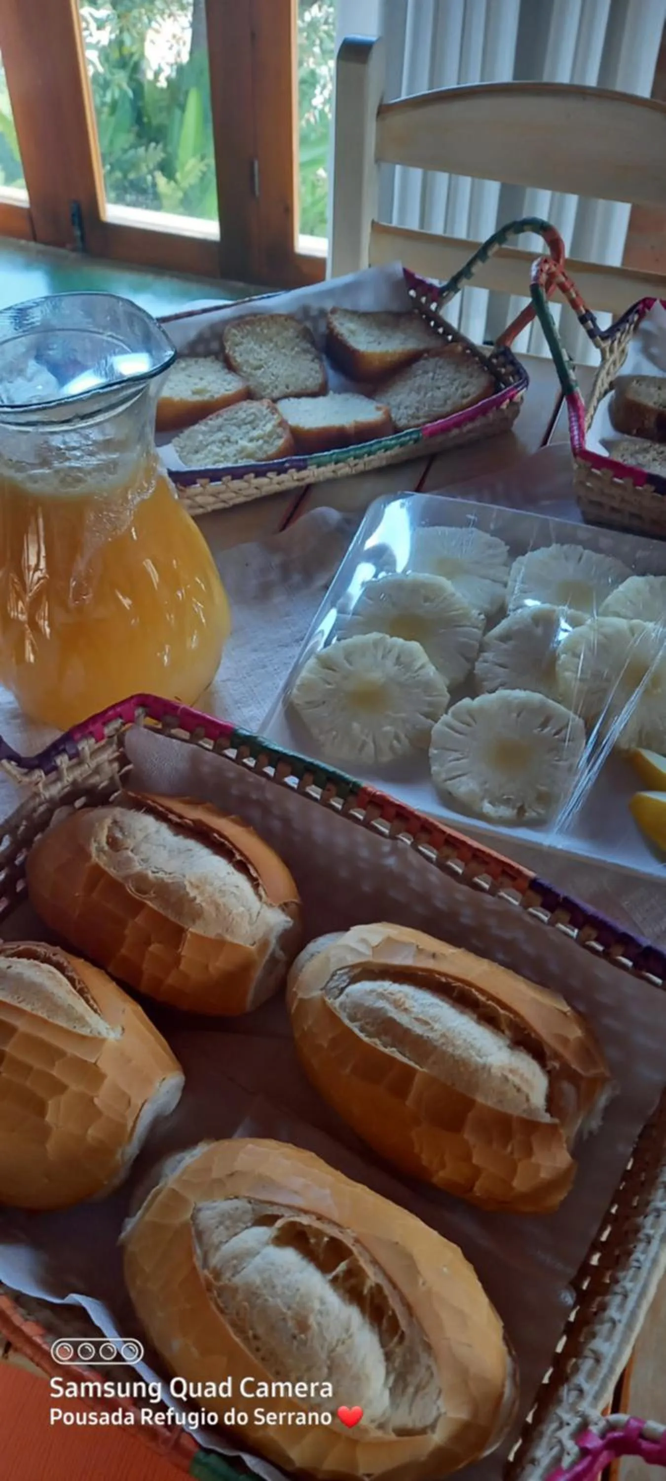 Breakfast in Pousada Refugio do Serrano