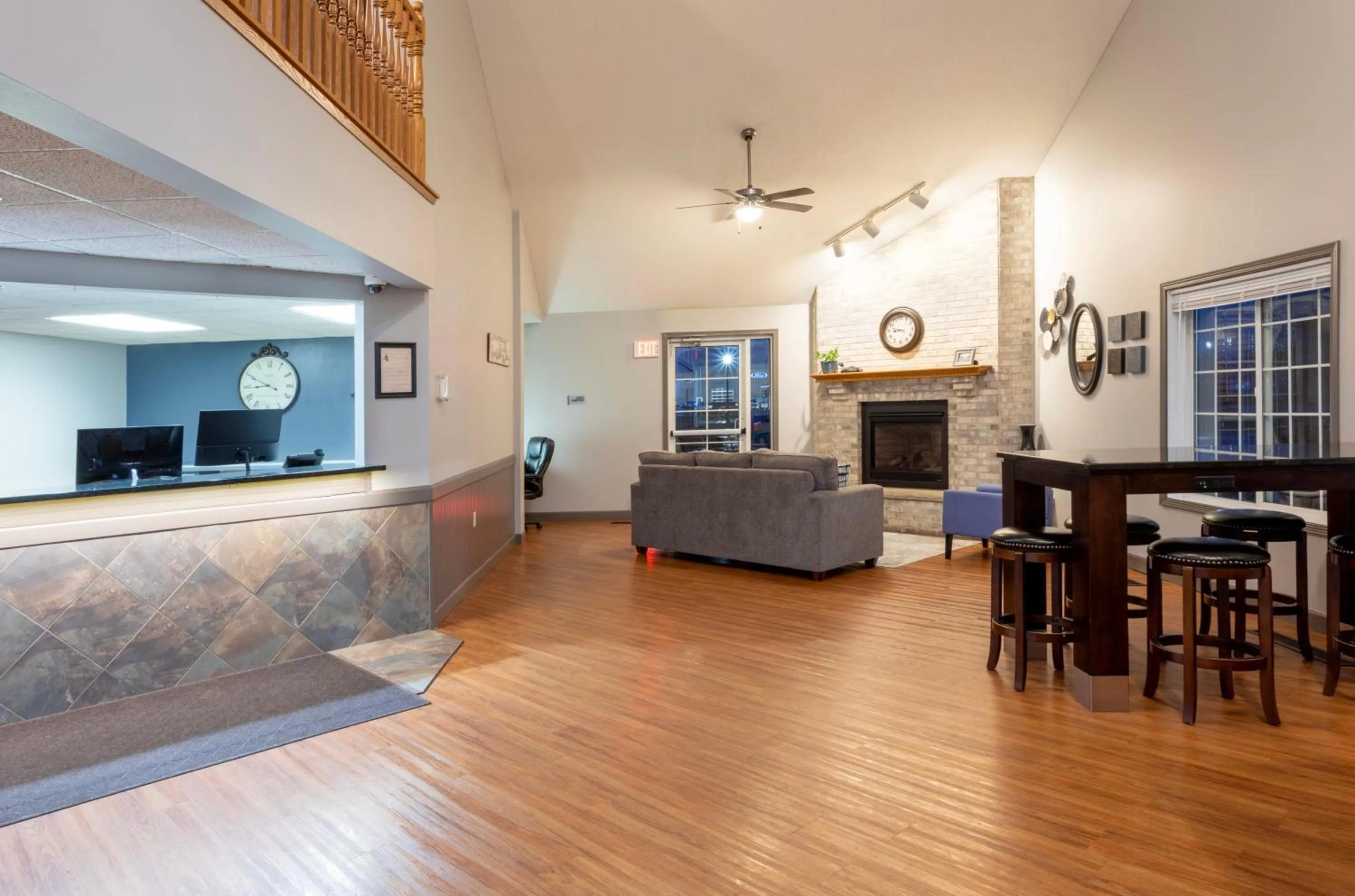 Lobby or reception in Paynesville Inn & Suites