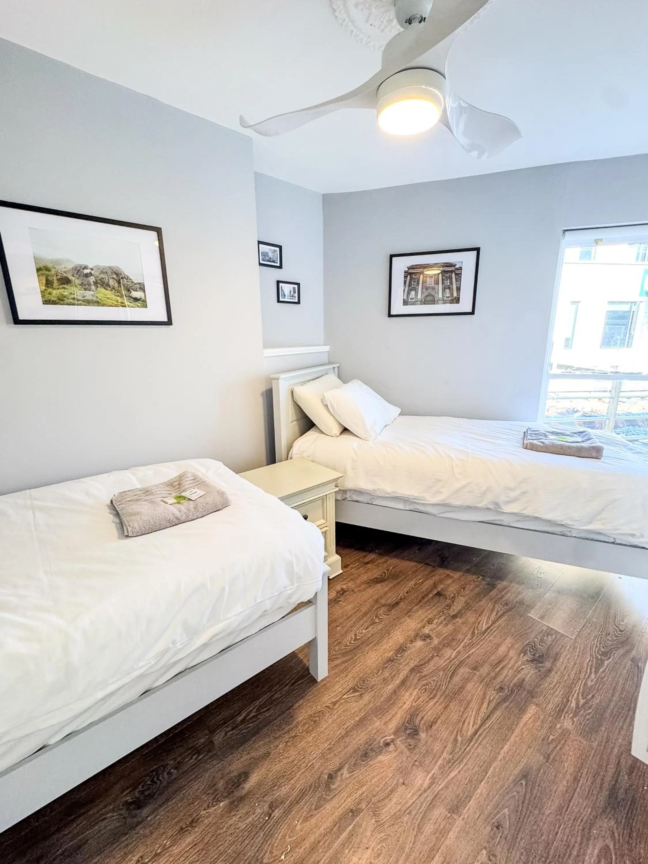 Bed in Molloys Apartments