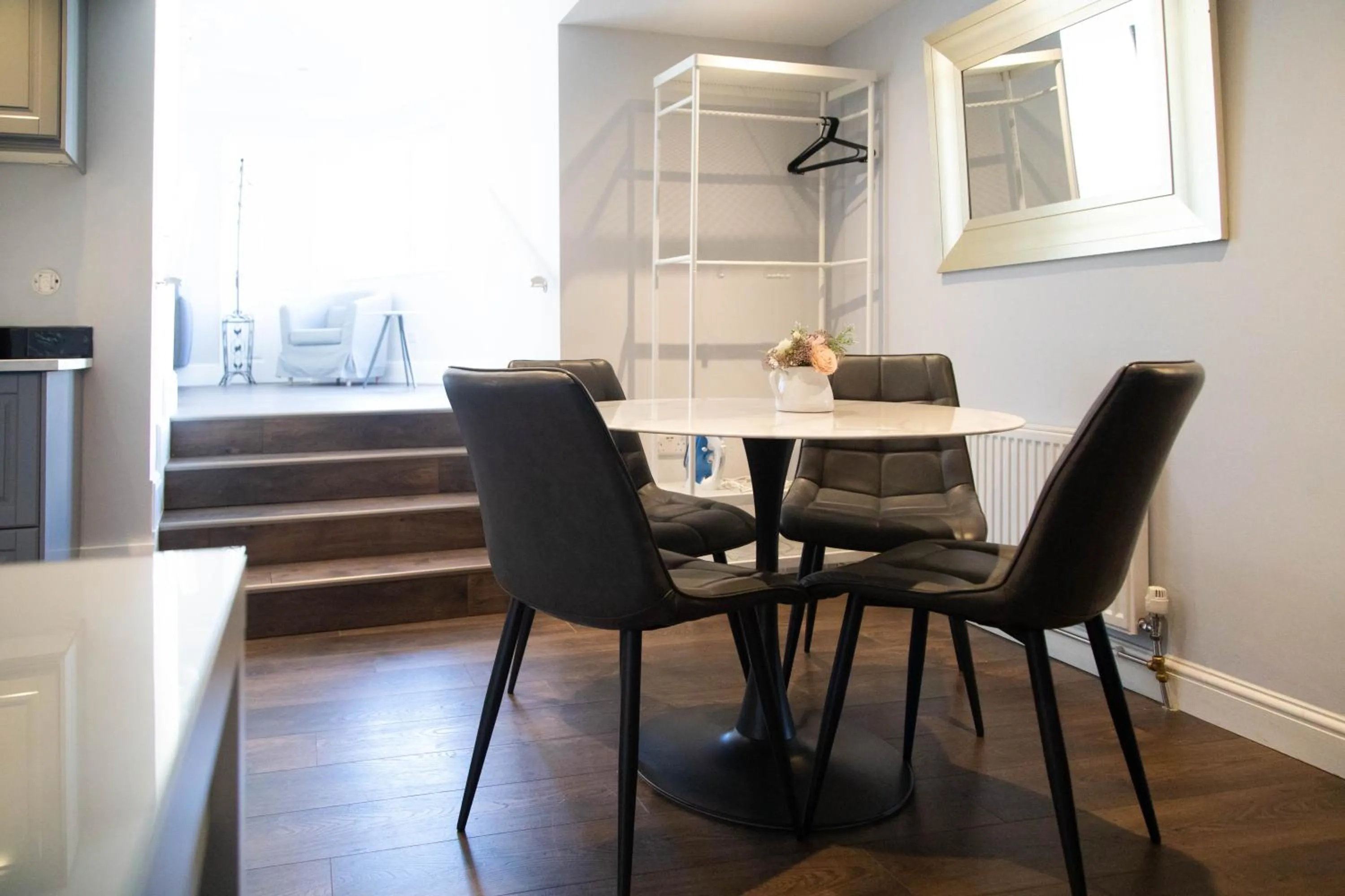 Dining area in Molloys Apartments