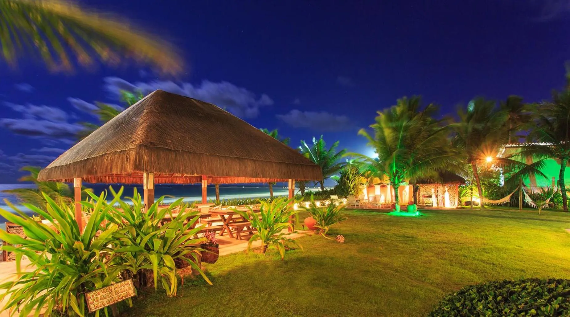 Night in Pousada Canto do Porto