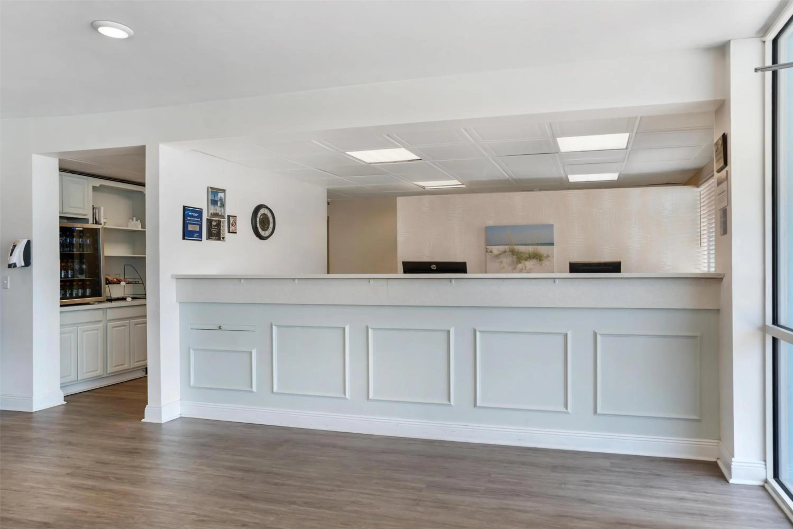 Lobby or reception in Best Western Navarre Waterfront