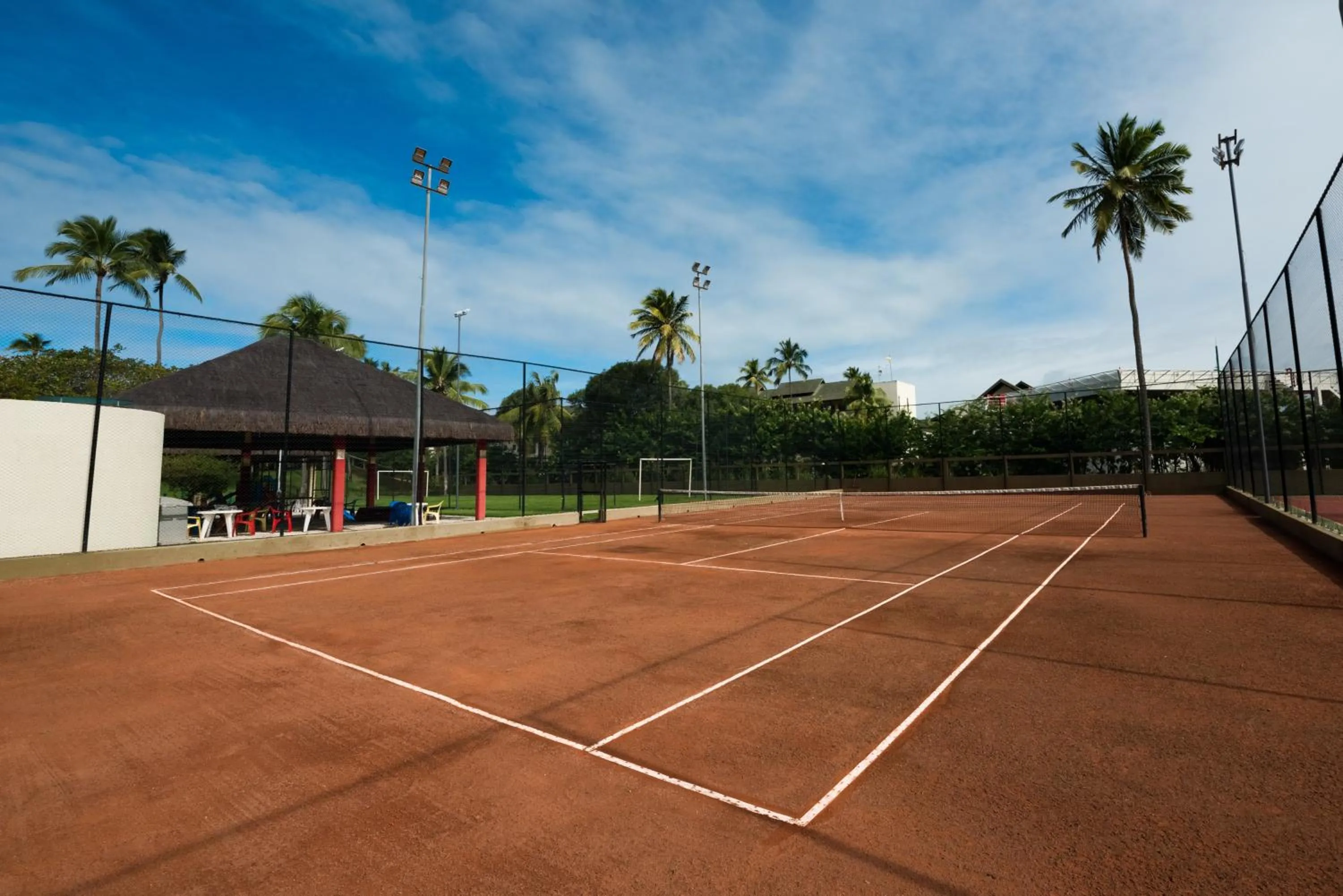 Tennis court in Marulhos Resort by MAI