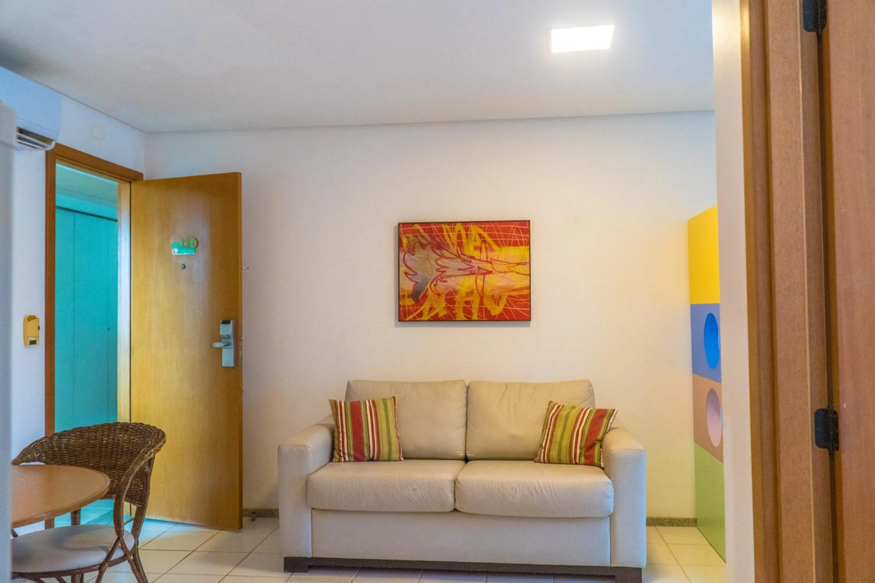 Living room in Marulhos Resort by MAI