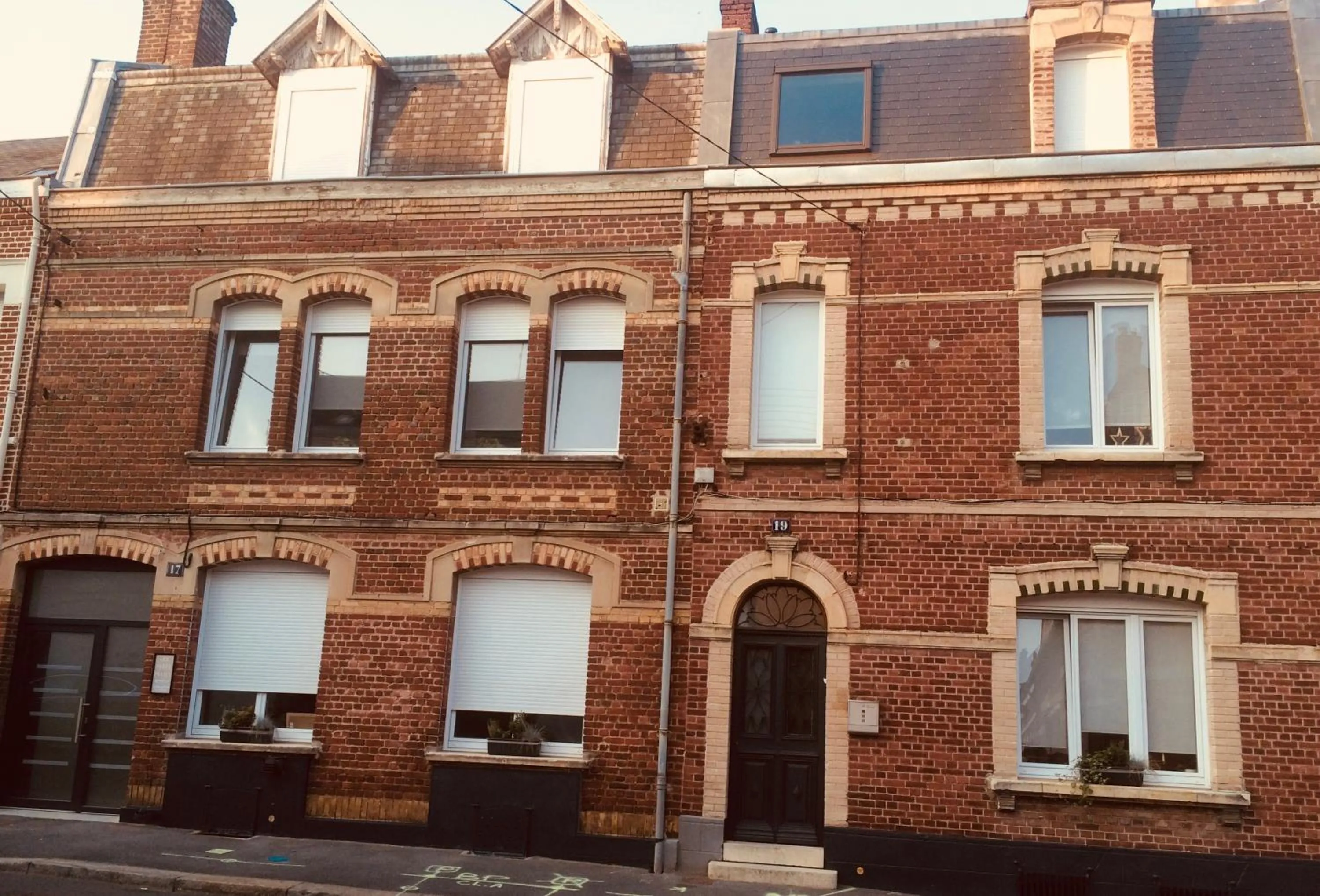 Property building in Chambres d'hotes Les Nuits Pastel