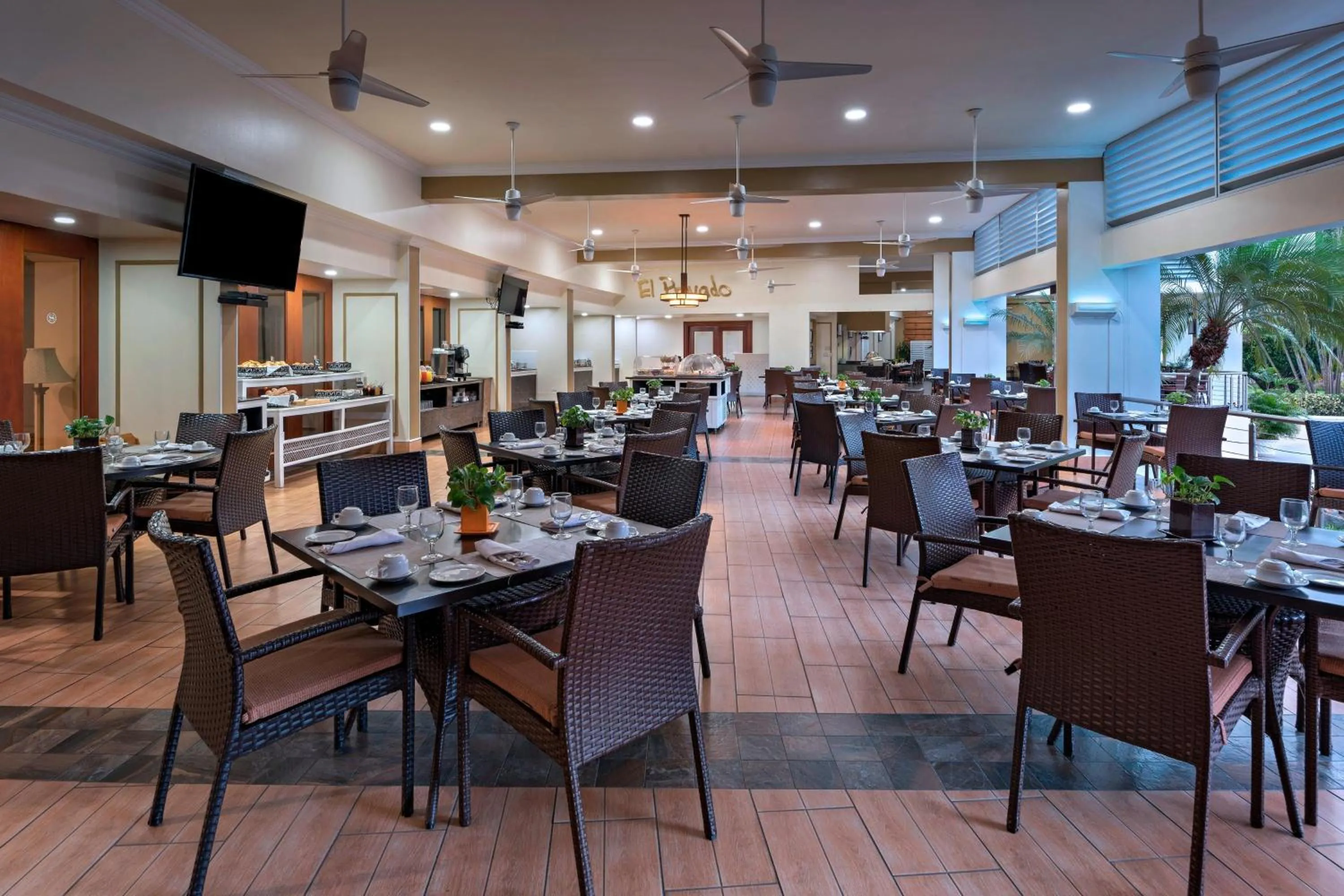 Restaurant/places to eat in Sheraton Presidente San Salvador