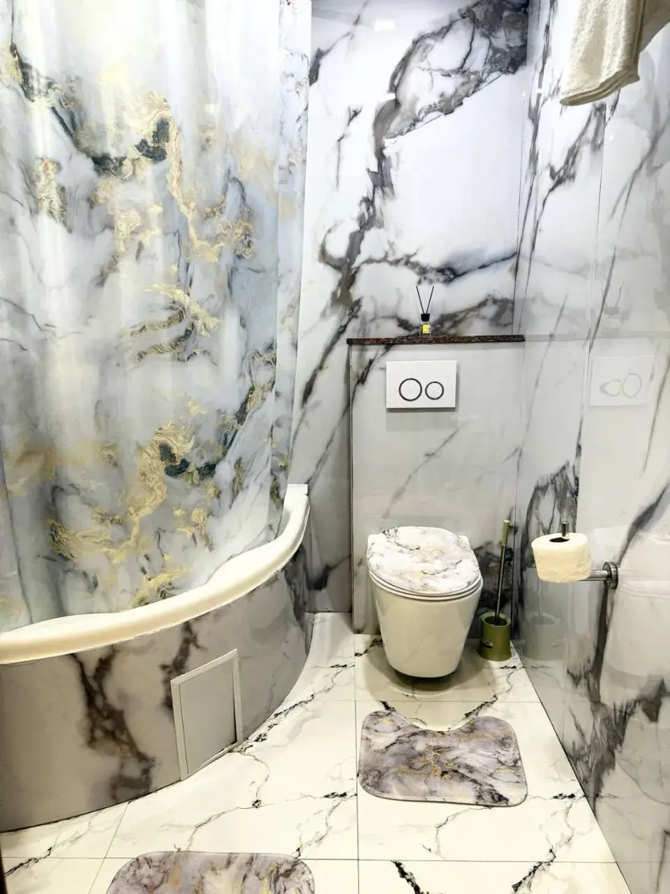 Single Room in Hotel KARAVAN Single Room in Hotel KARAVAN