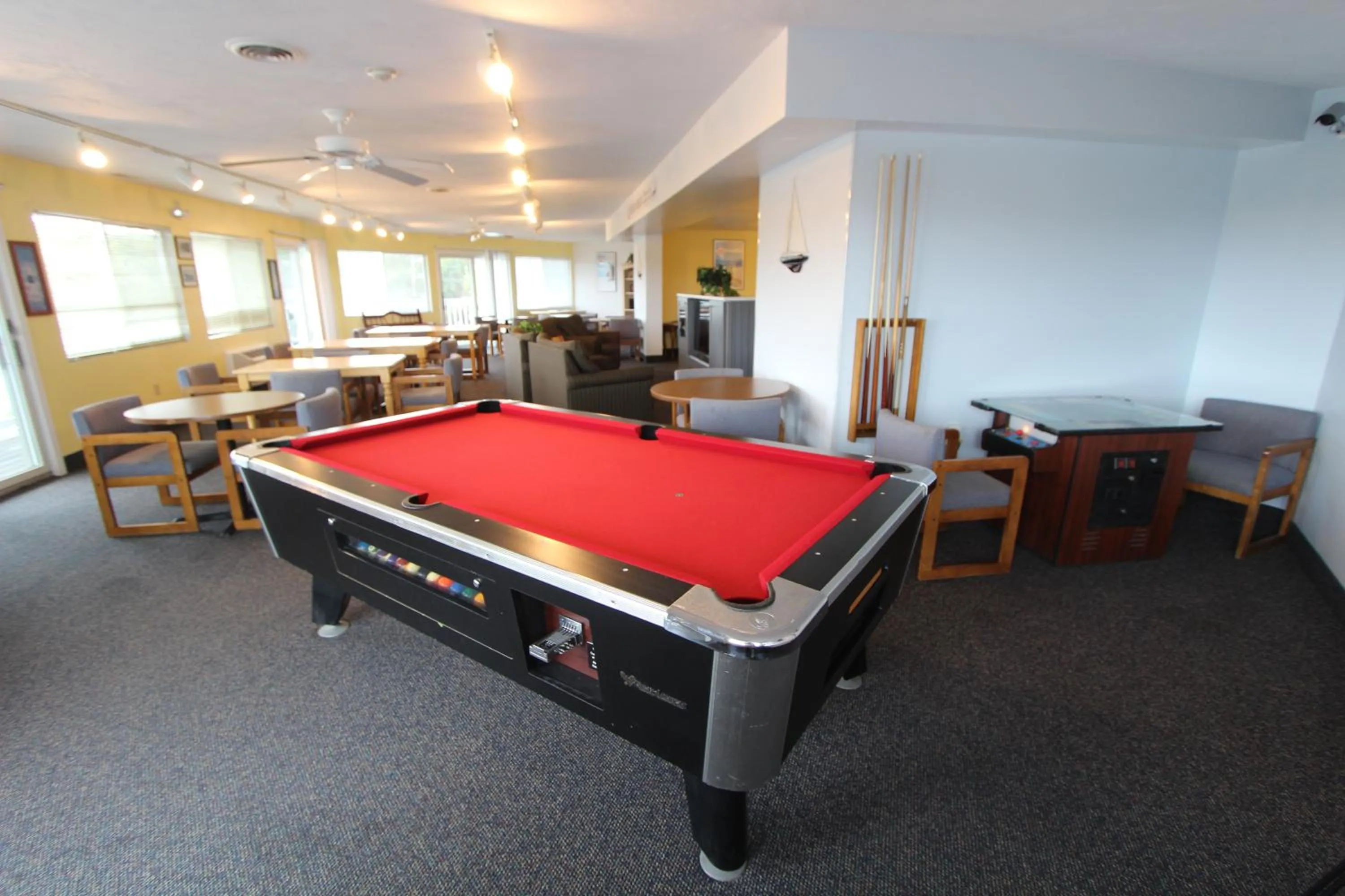 Communal lounge/ TV room in Riverview Resort