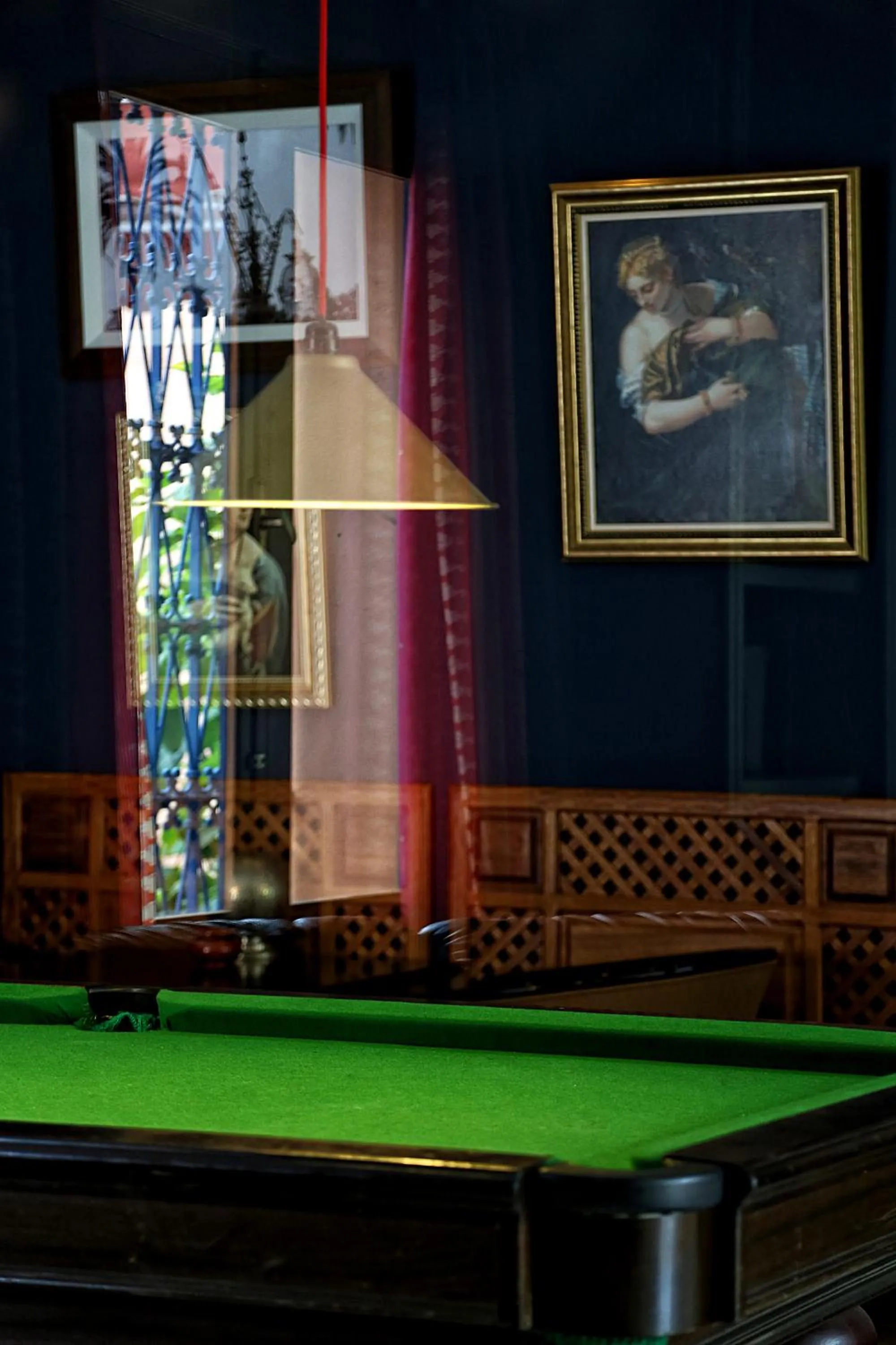 Lounge or bar in La Villa Mandarine