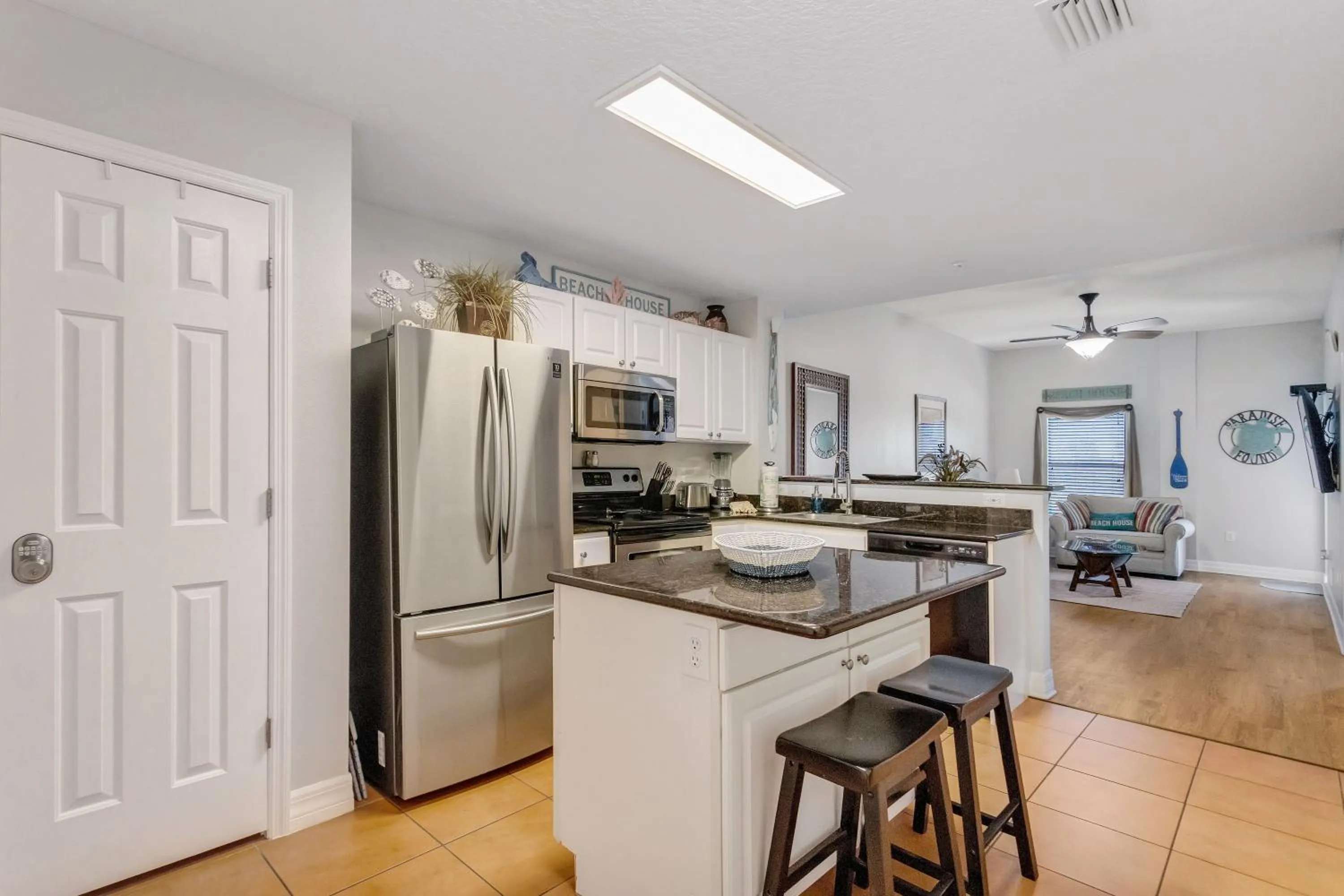 Kitchen or kitchenette in Madeira Bay Resort II by Travel Resort Services