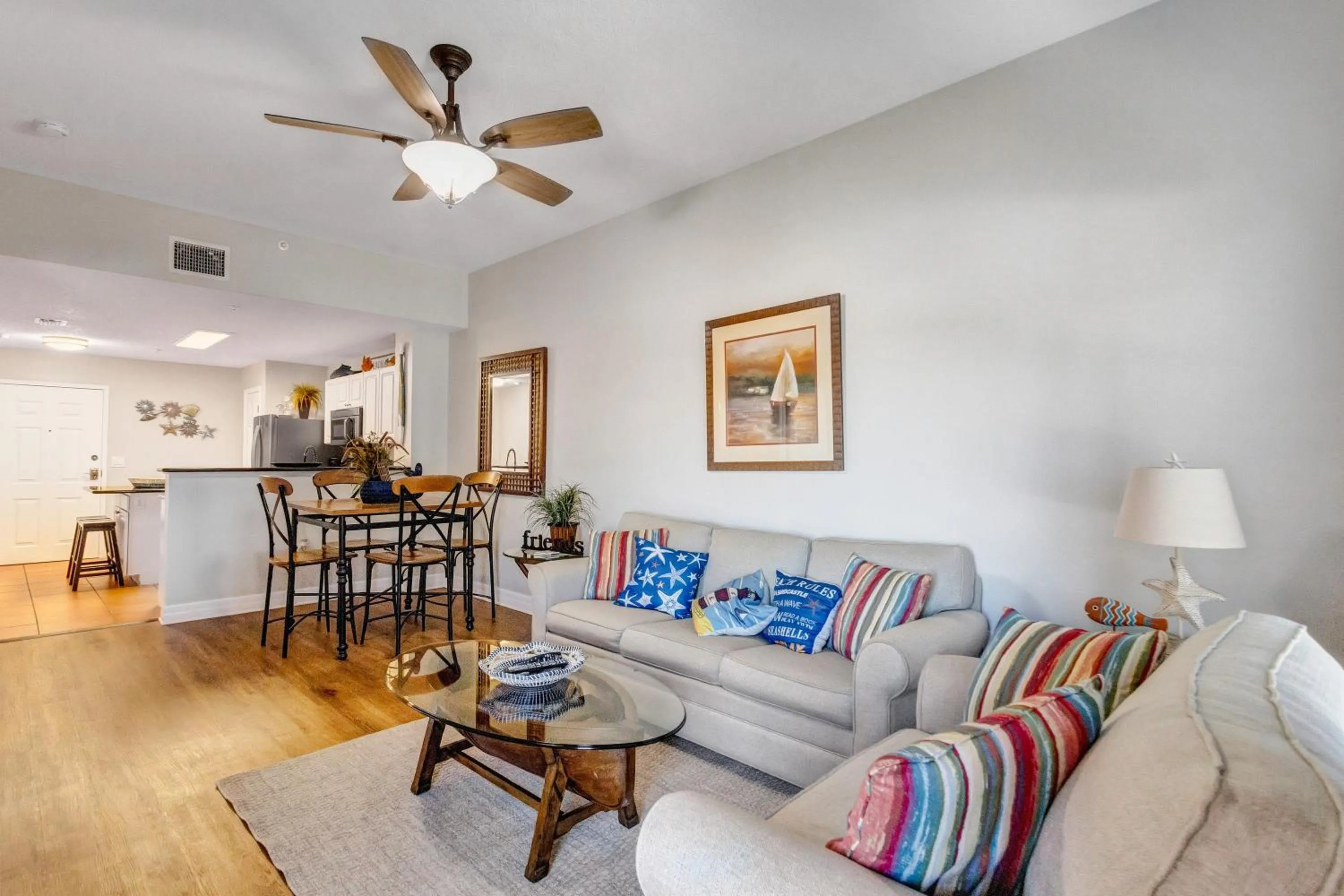 Living room in Madeira Bay Resort II by Travel Resort Services