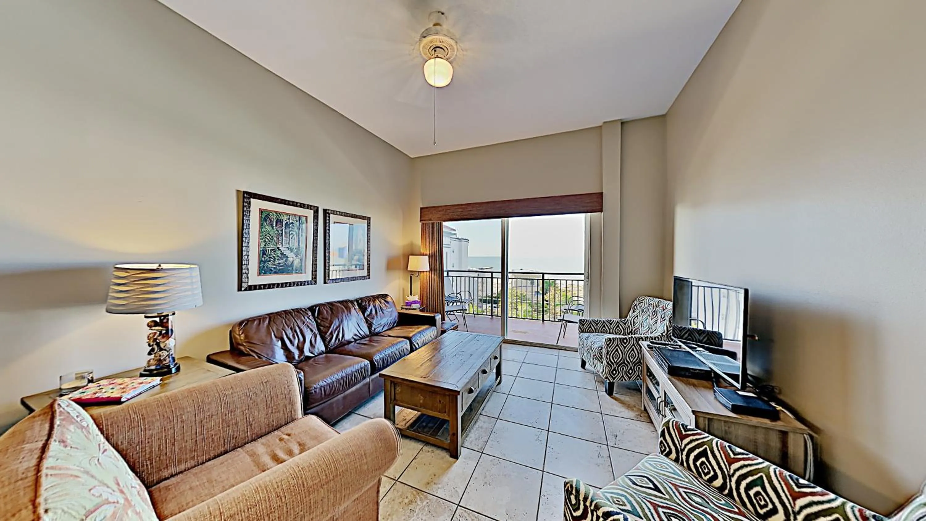 Living room in Madeira Bay Resort II by Travel Resort Services