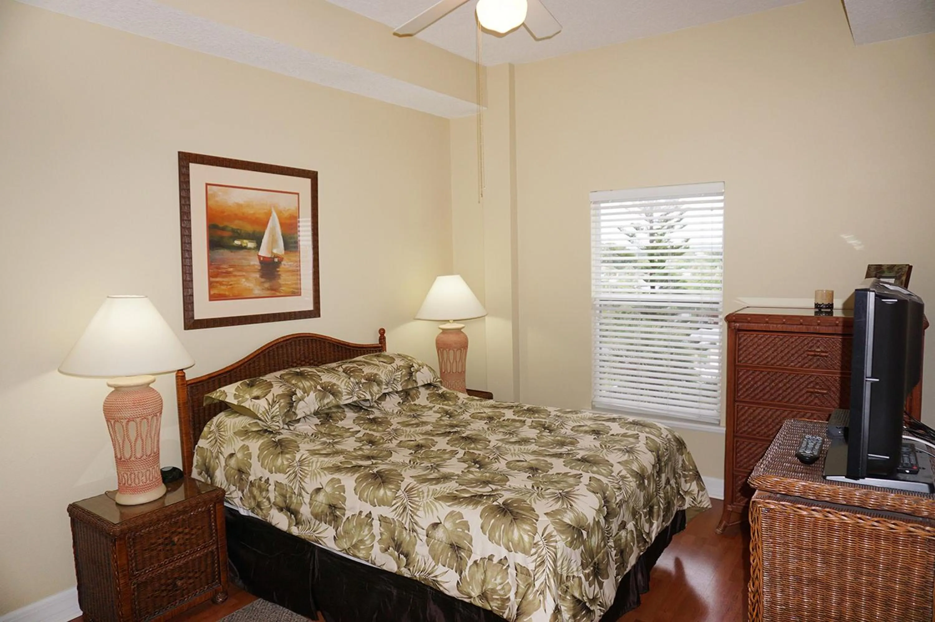 Bedroom, Bed in Madeira Bay Resort II by Travel Resort Services