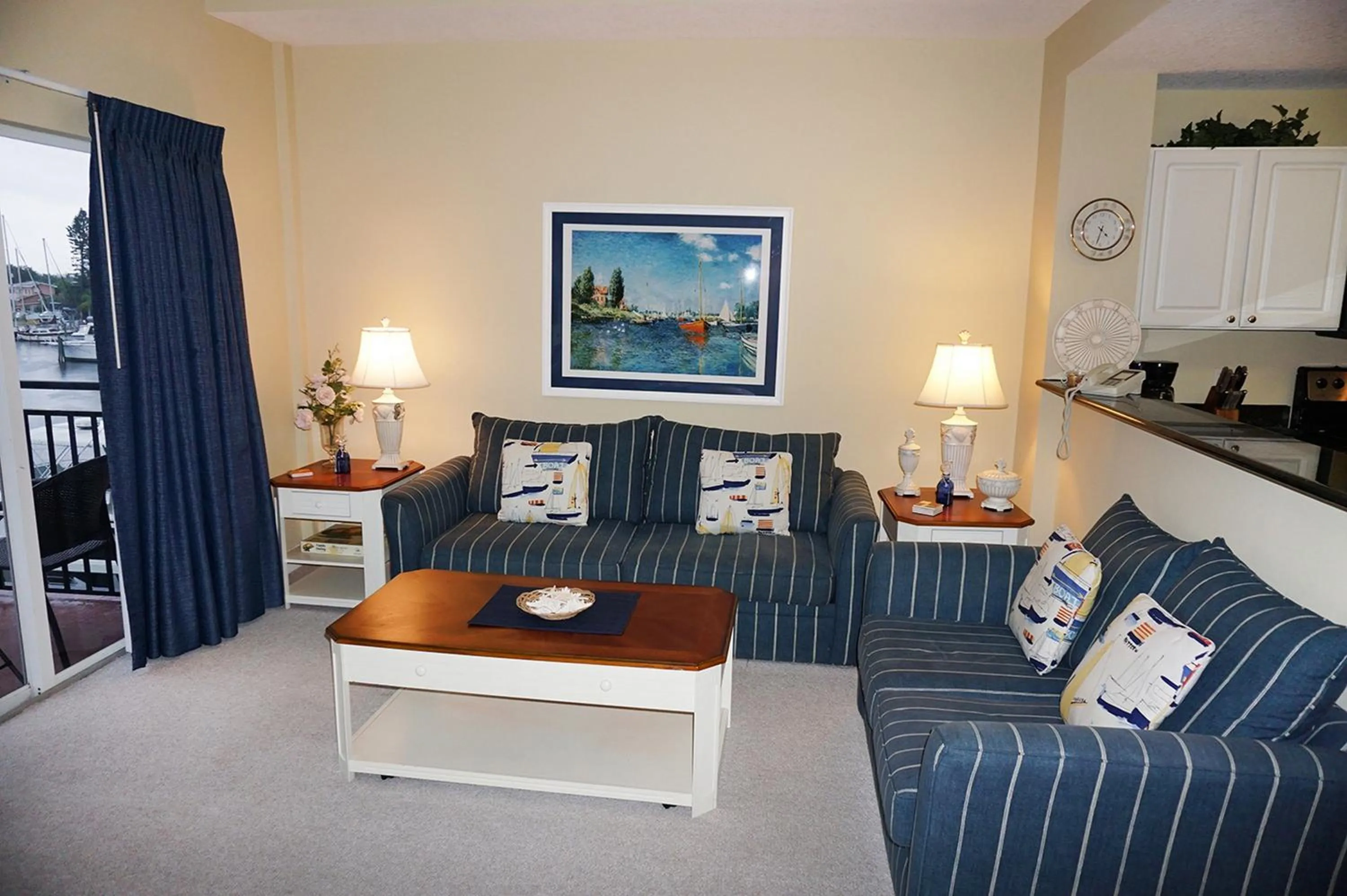 Living room in Madeira Bay Resort II by Travel Resort Services