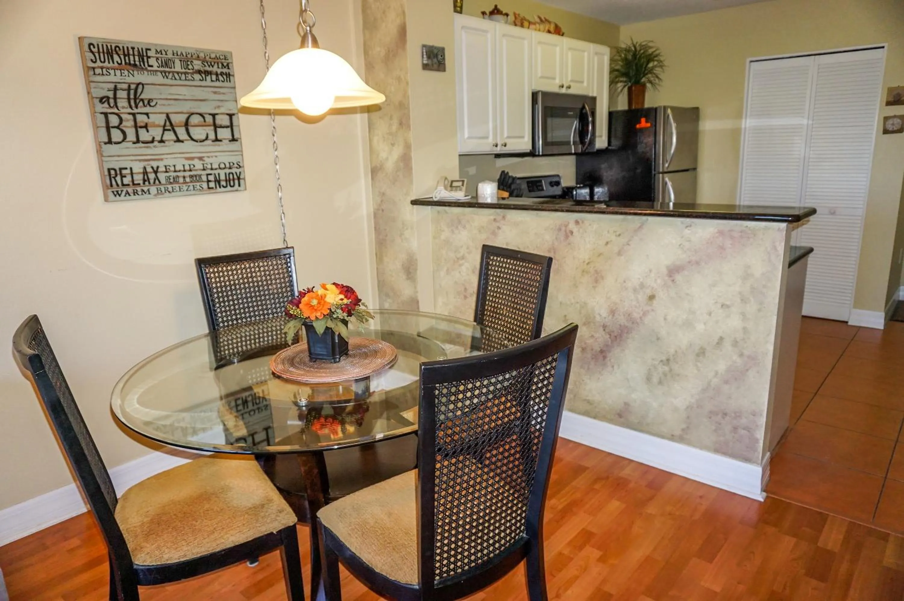 Dining area in Madeira Bay Resort II by Travel Resort Services