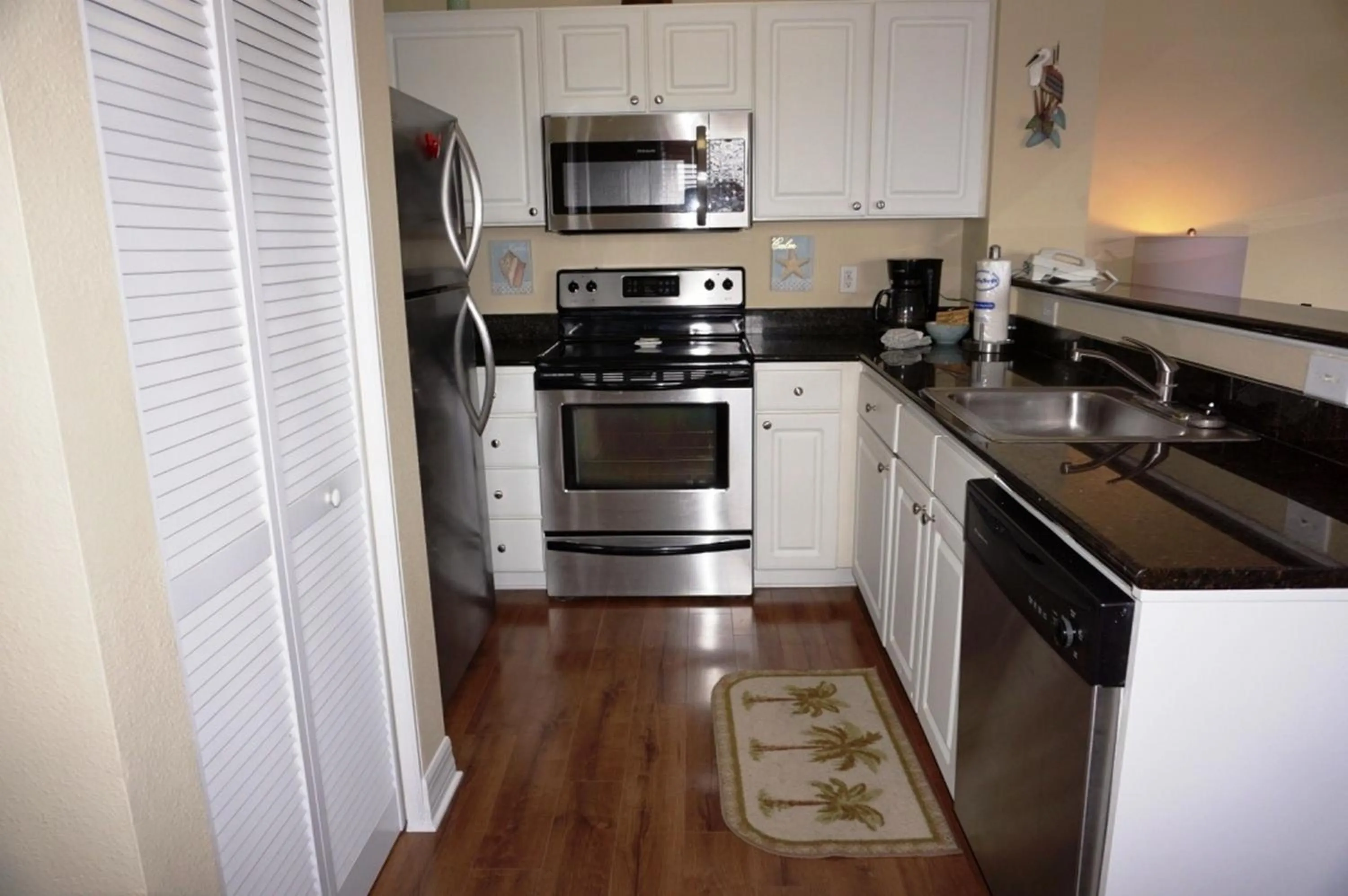 Kitchen or kitchenette in Madeira Bay Resort II by Travel Resort Services