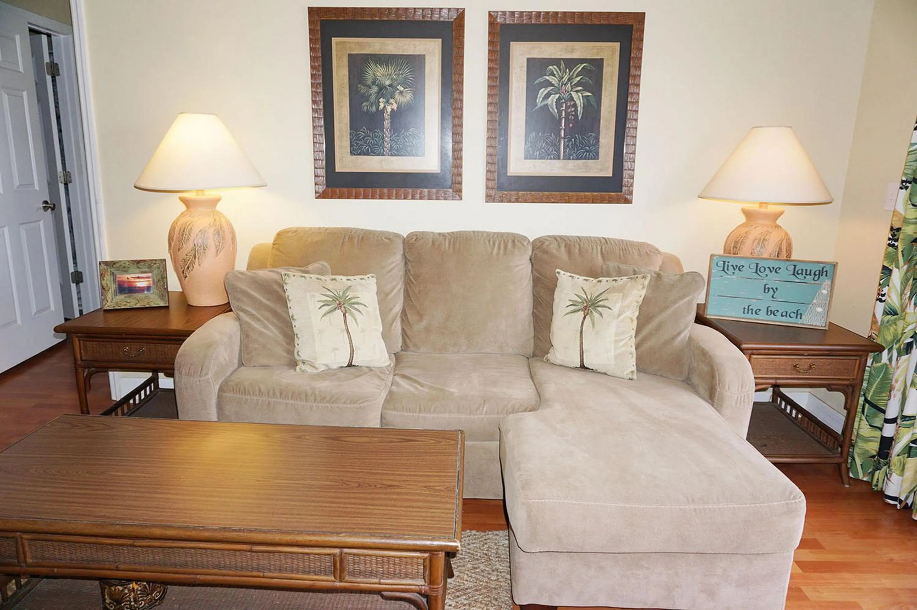 Living room in Madeira Bay Resort II by Travel Resort Services