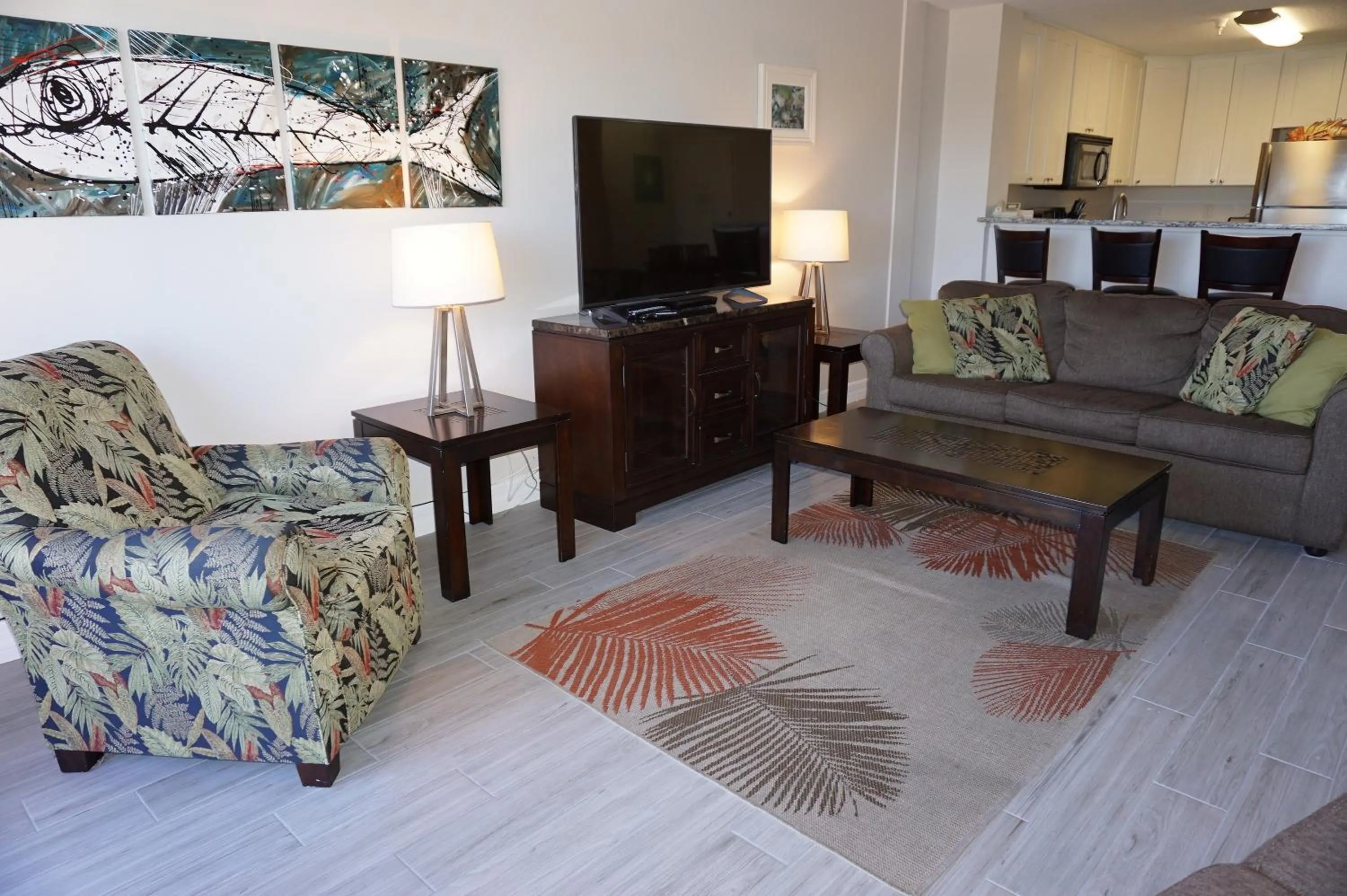 Living room in Madeira Bay Resort II by Travel Resort Services