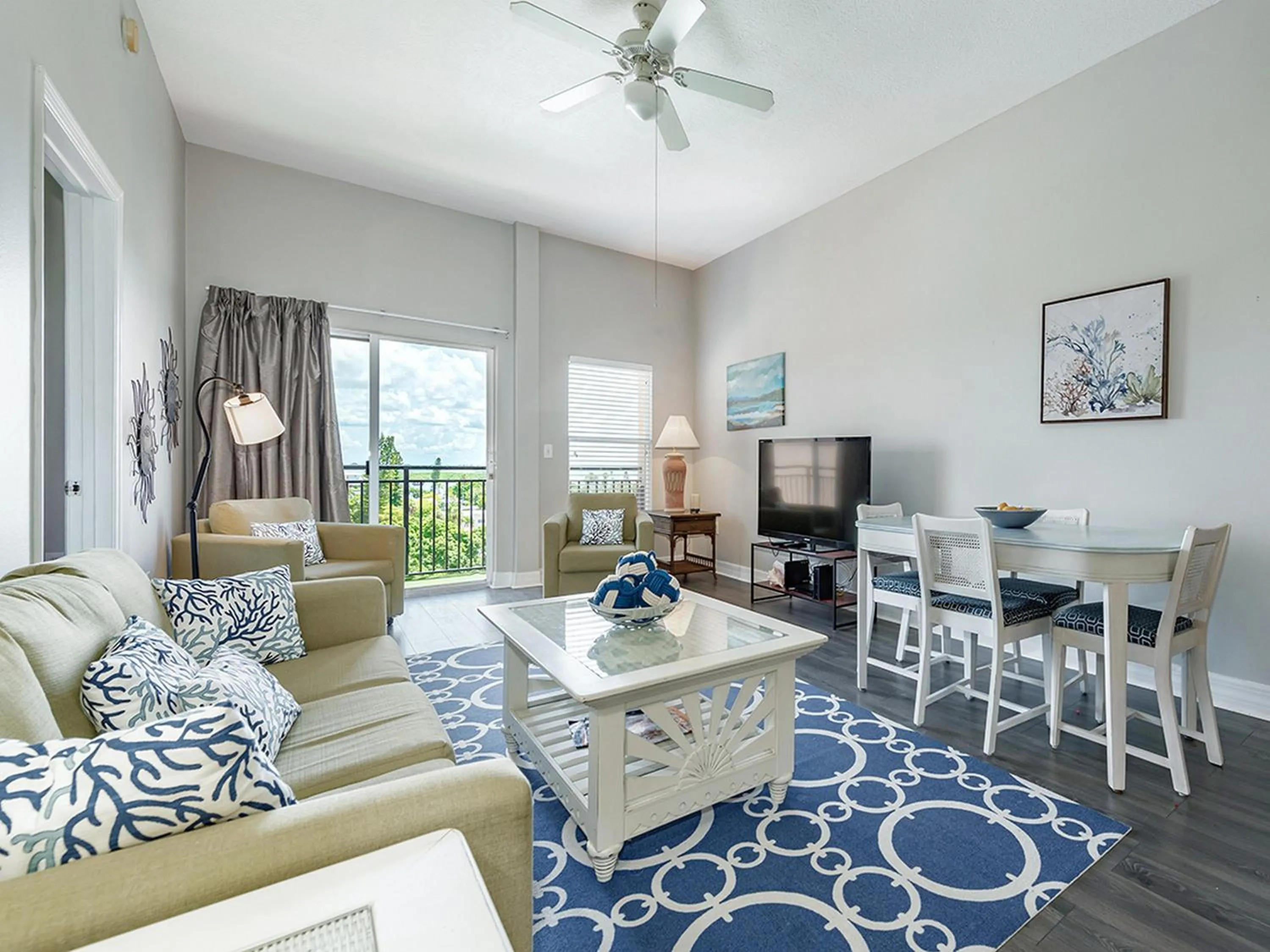 Living room in Madeira Bay Resort II by Travel Resort Services