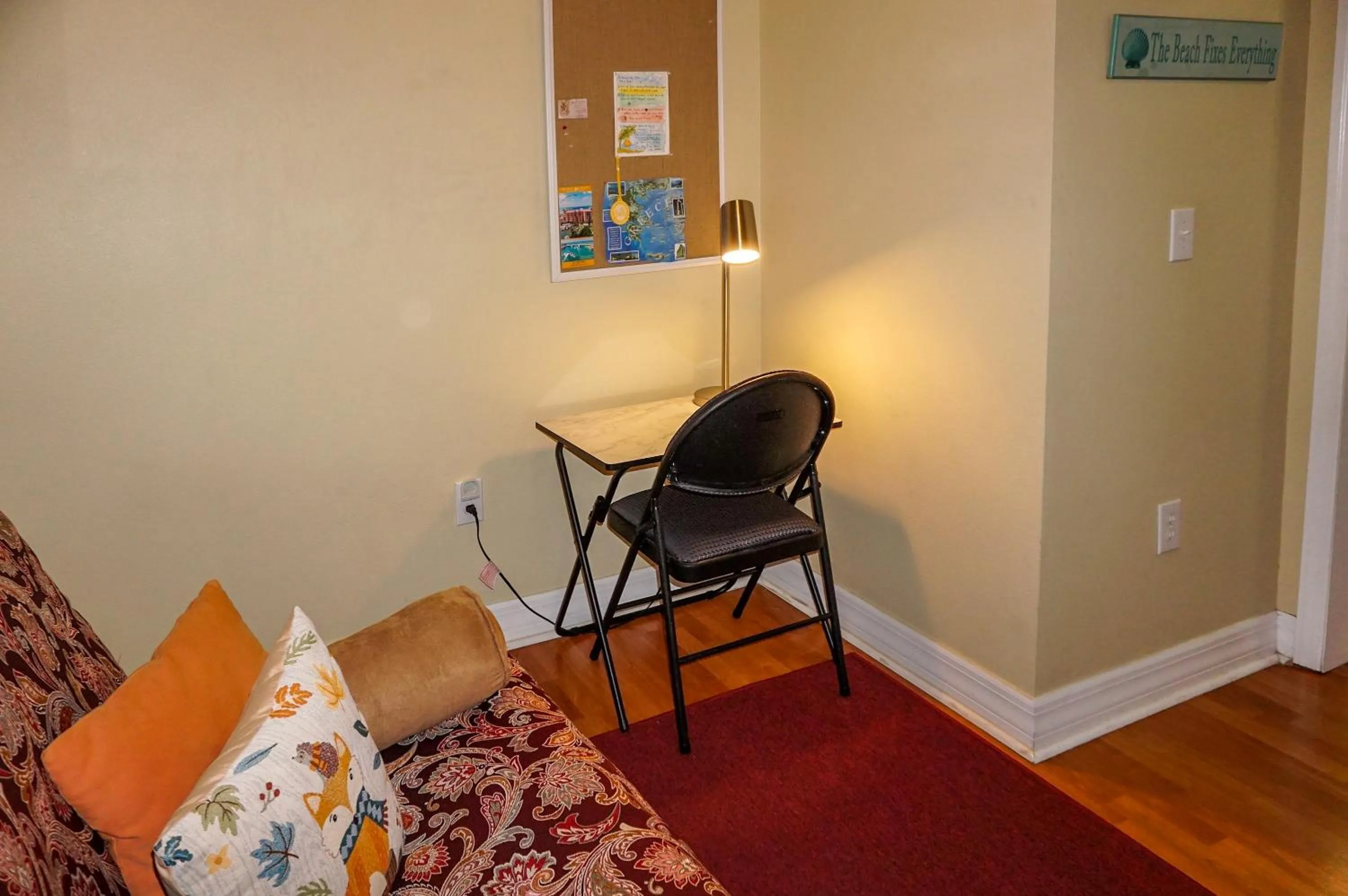 Seating area in Madeira Bay Resort II by Travel Resort Services