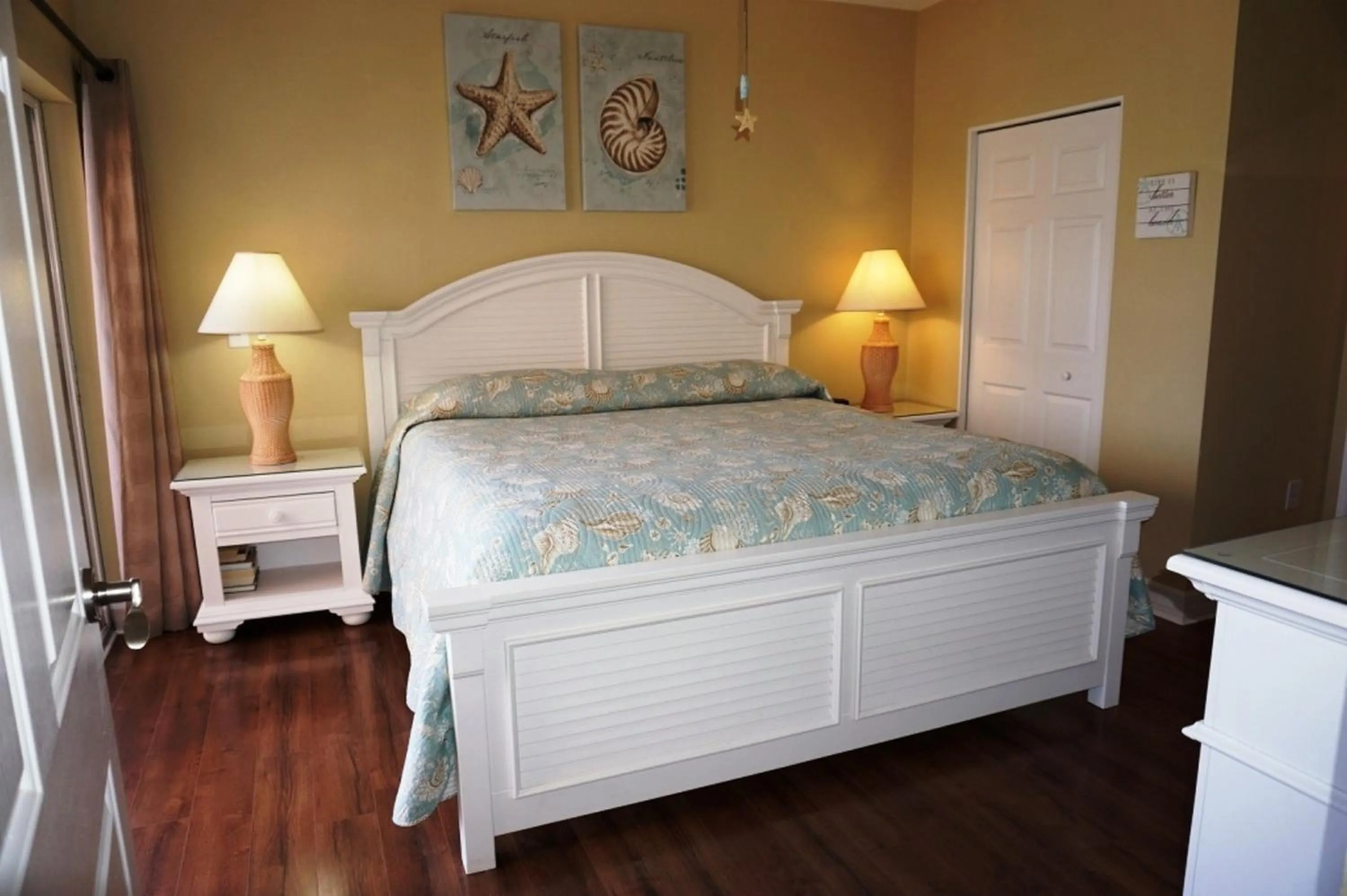 Bedroom, Bed in Madeira Bay Resort II by Travel Resort Services