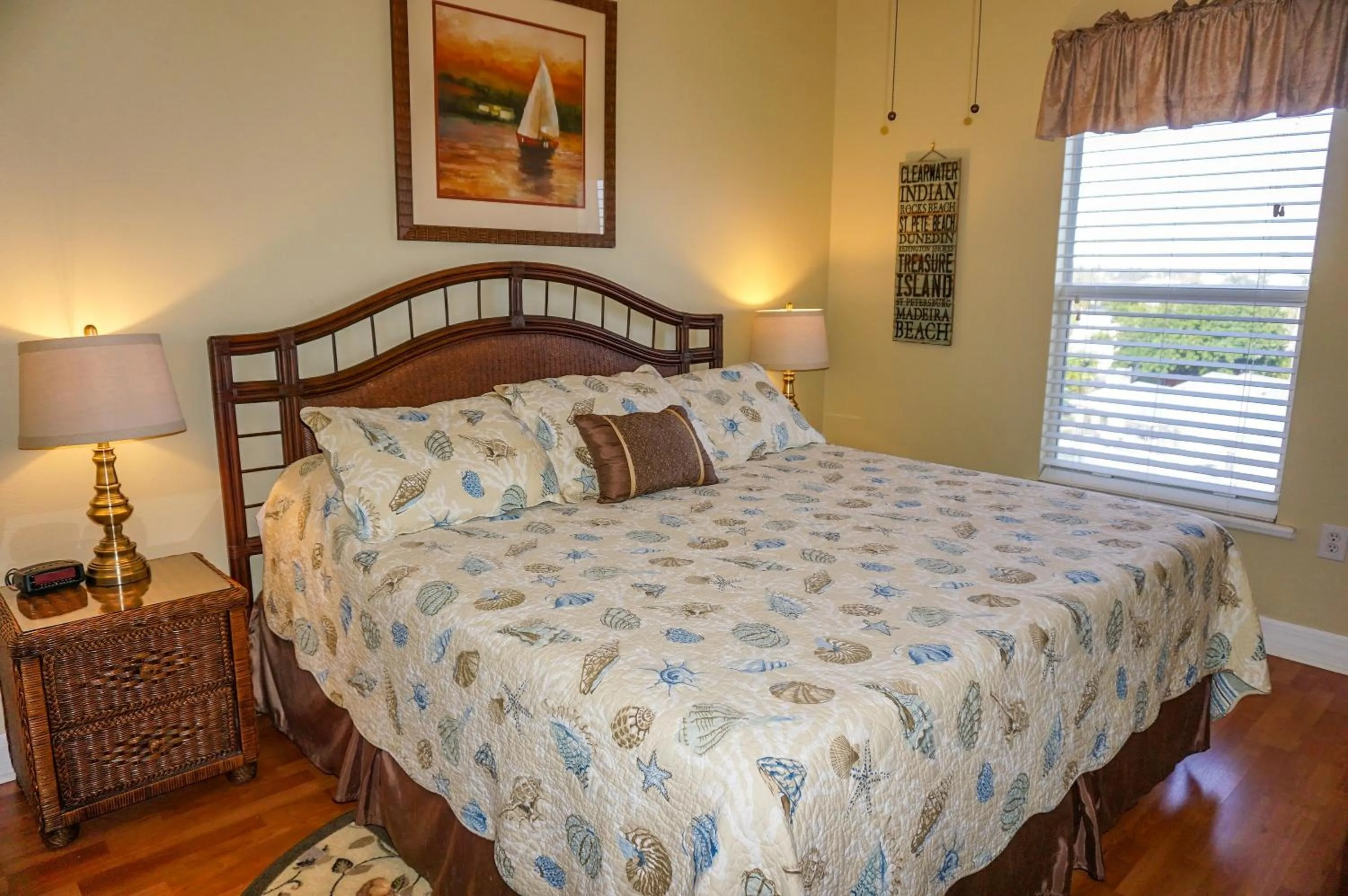 Bedroom, Bed in Madeira Bay Resort II by Travel Resort Services