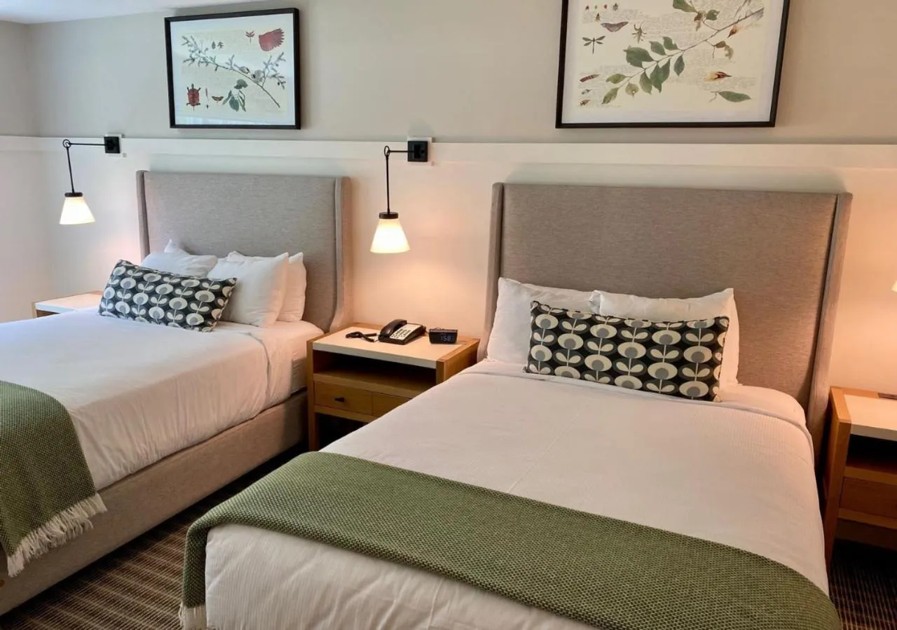 Bedroom, Bed in White Mountain Hotel and Resort