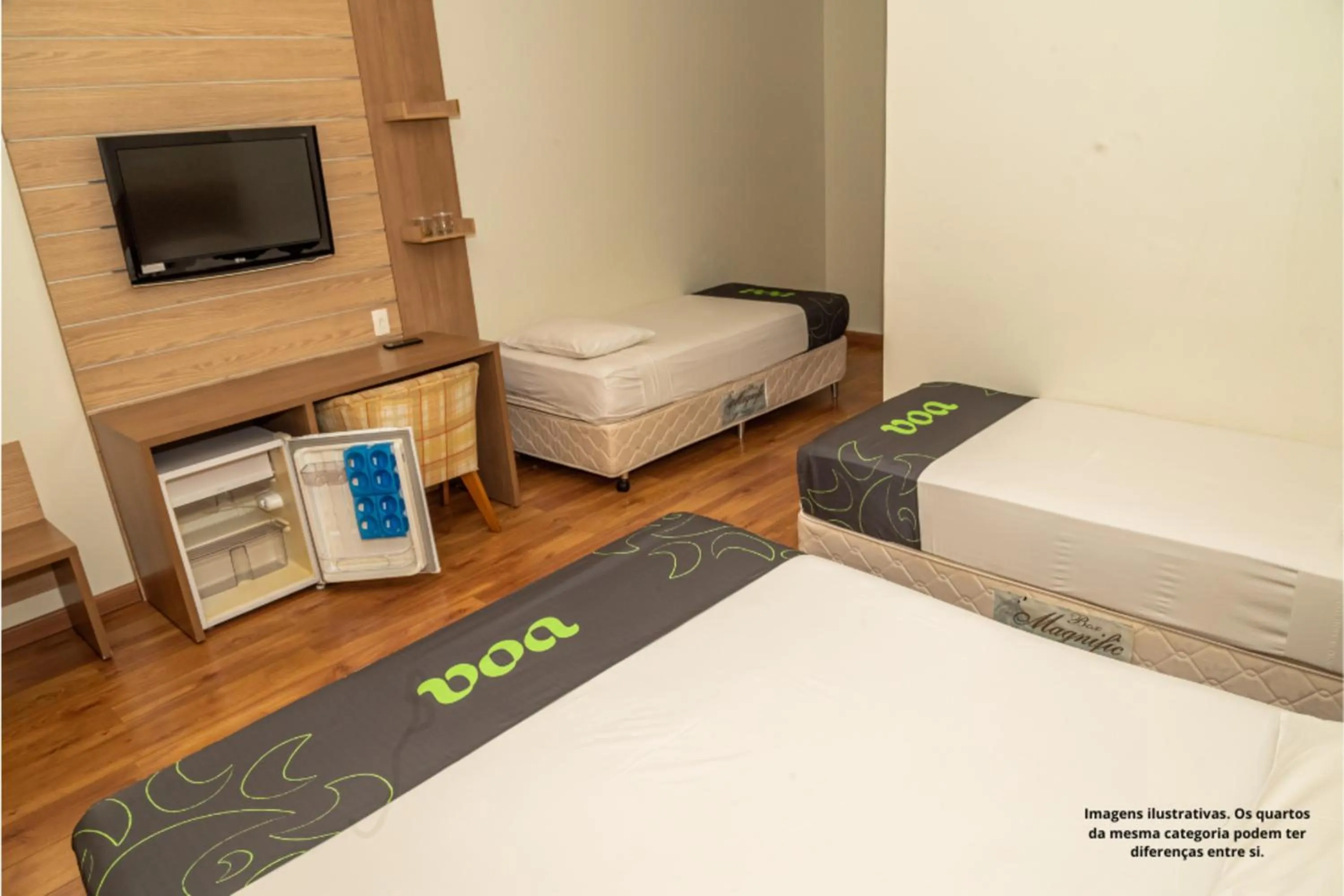 Photo of the whole room, Bed in VOA Hotel Caxambu